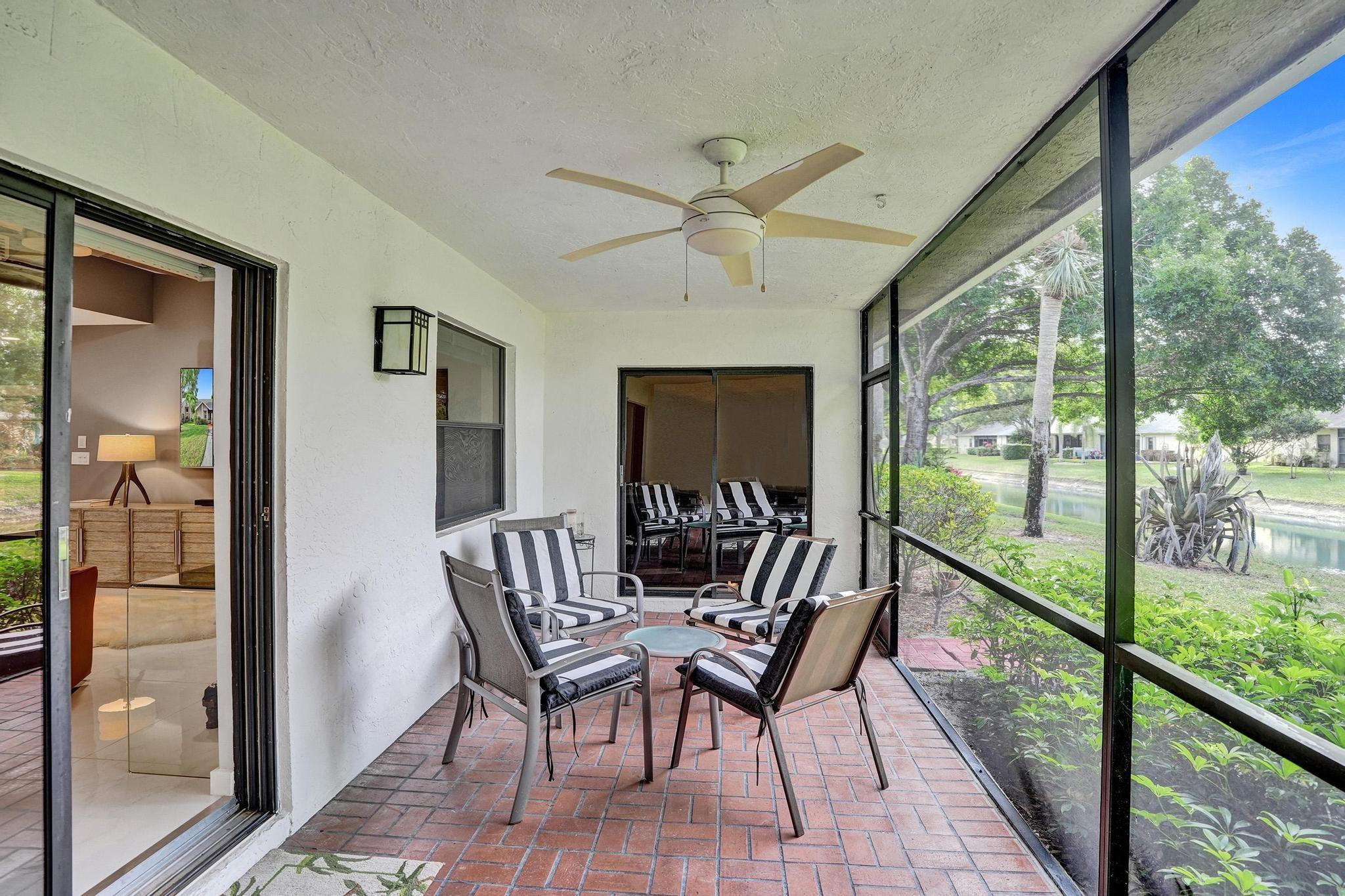 10976 Lake Front Pl