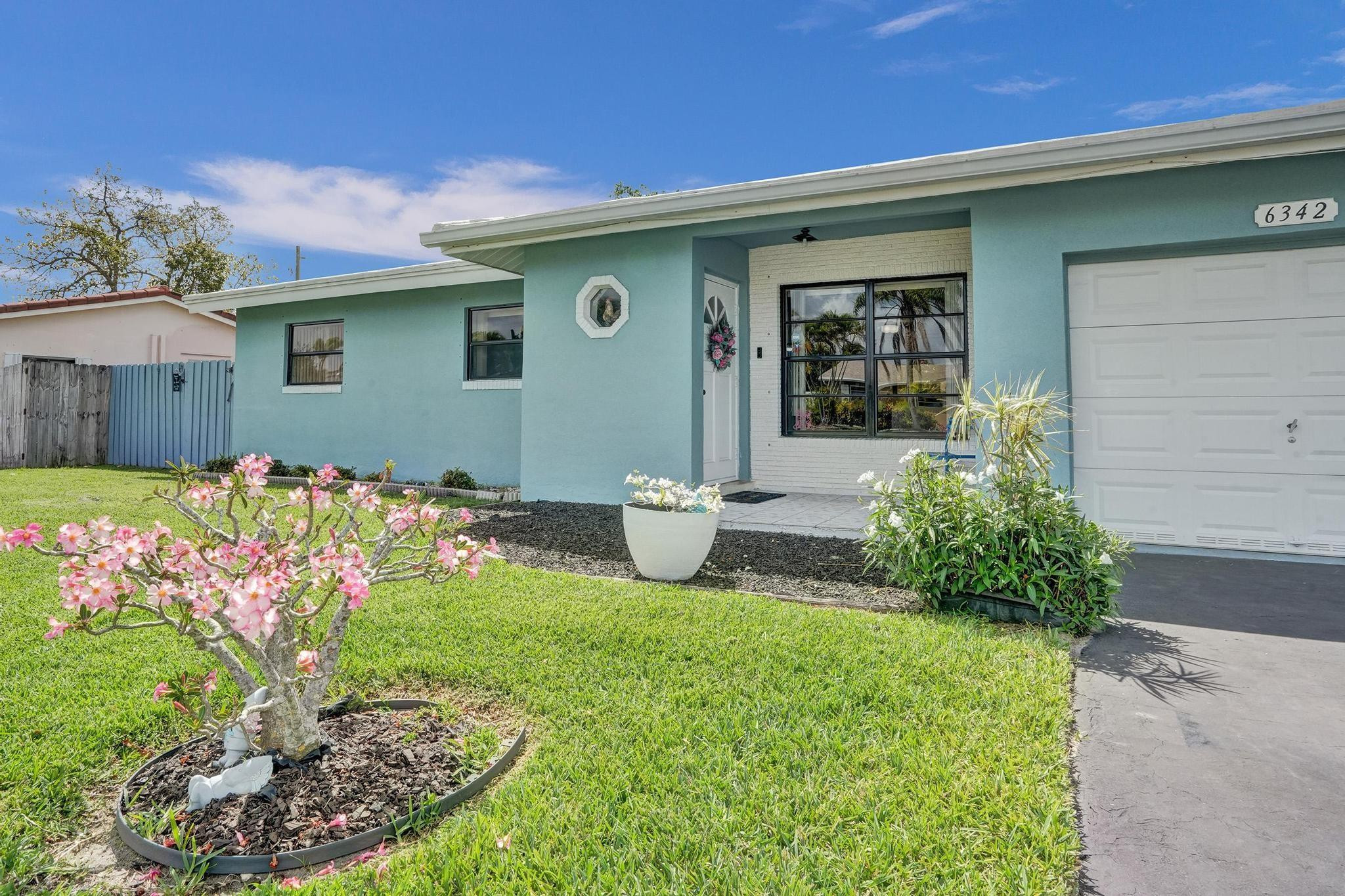 6342 NW 20th St