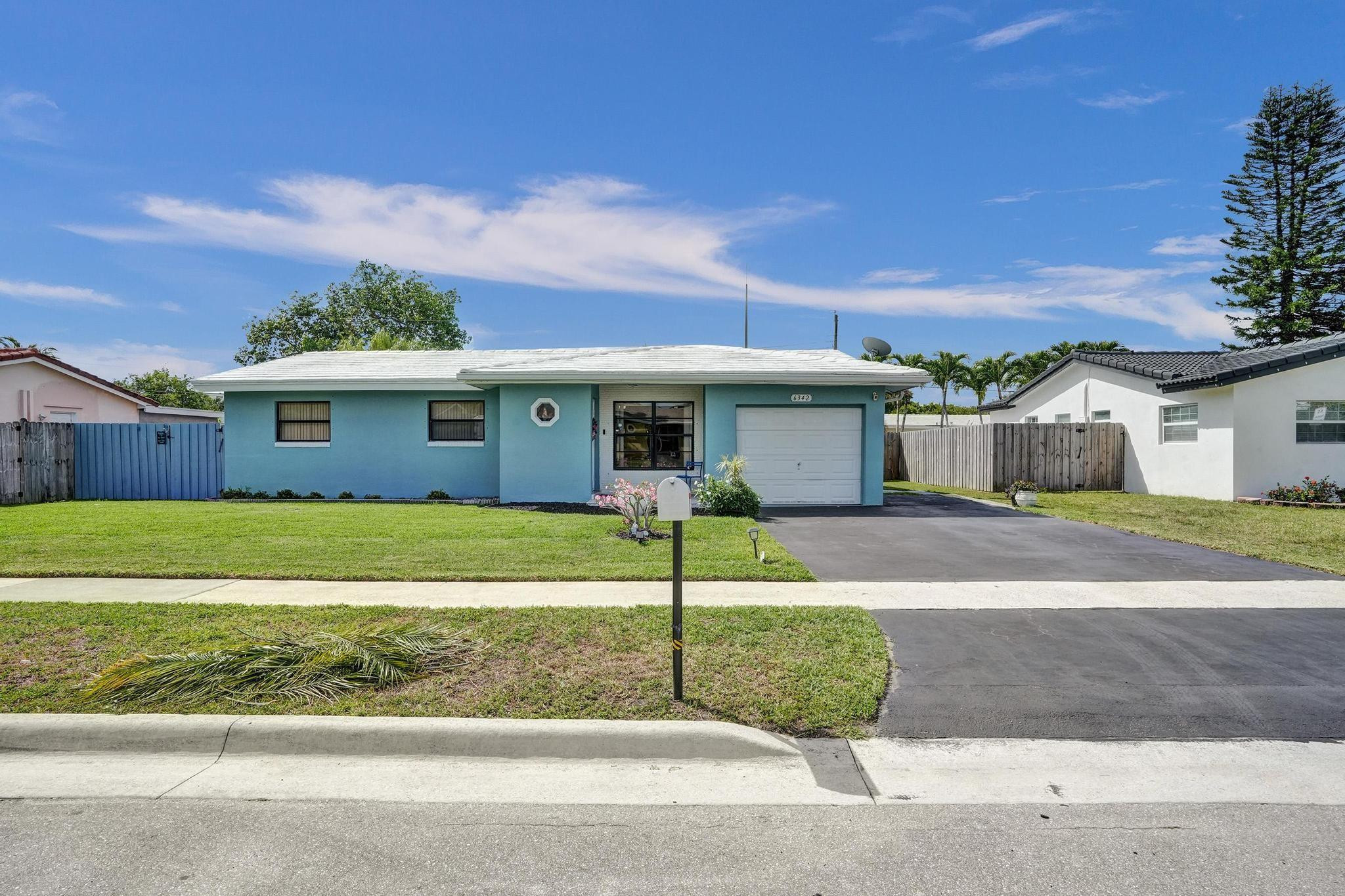 6342 NW 20th St