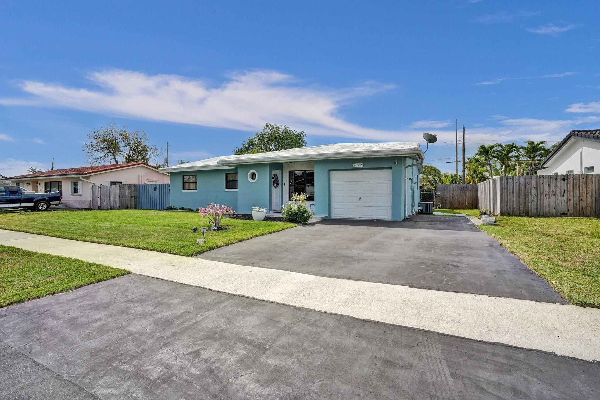 6342 NW 20th St