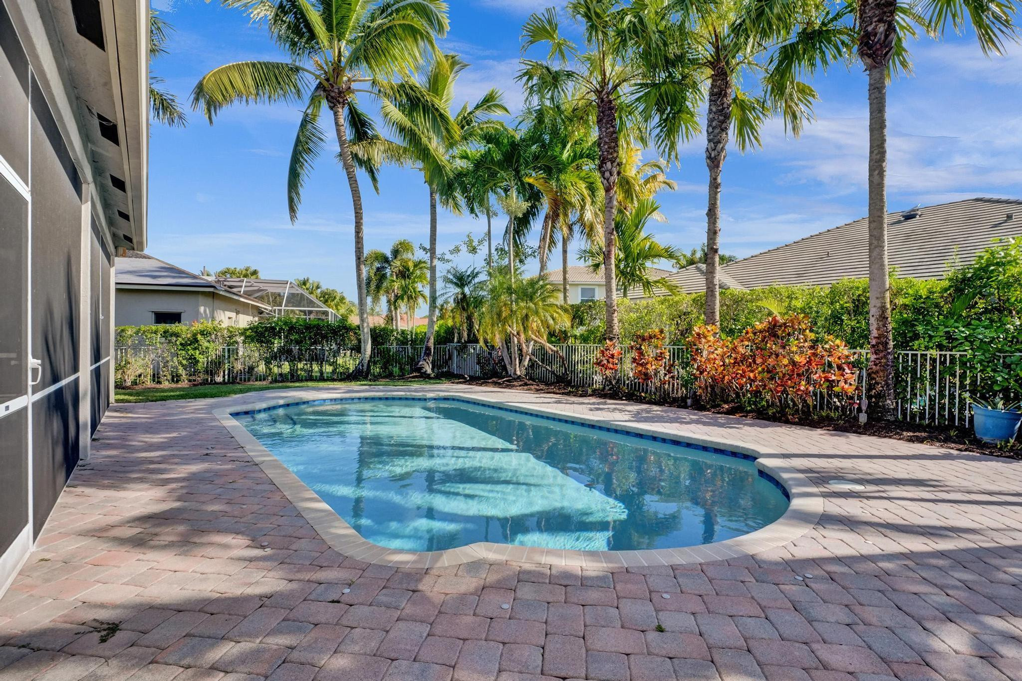 4952 NW 110TH TER