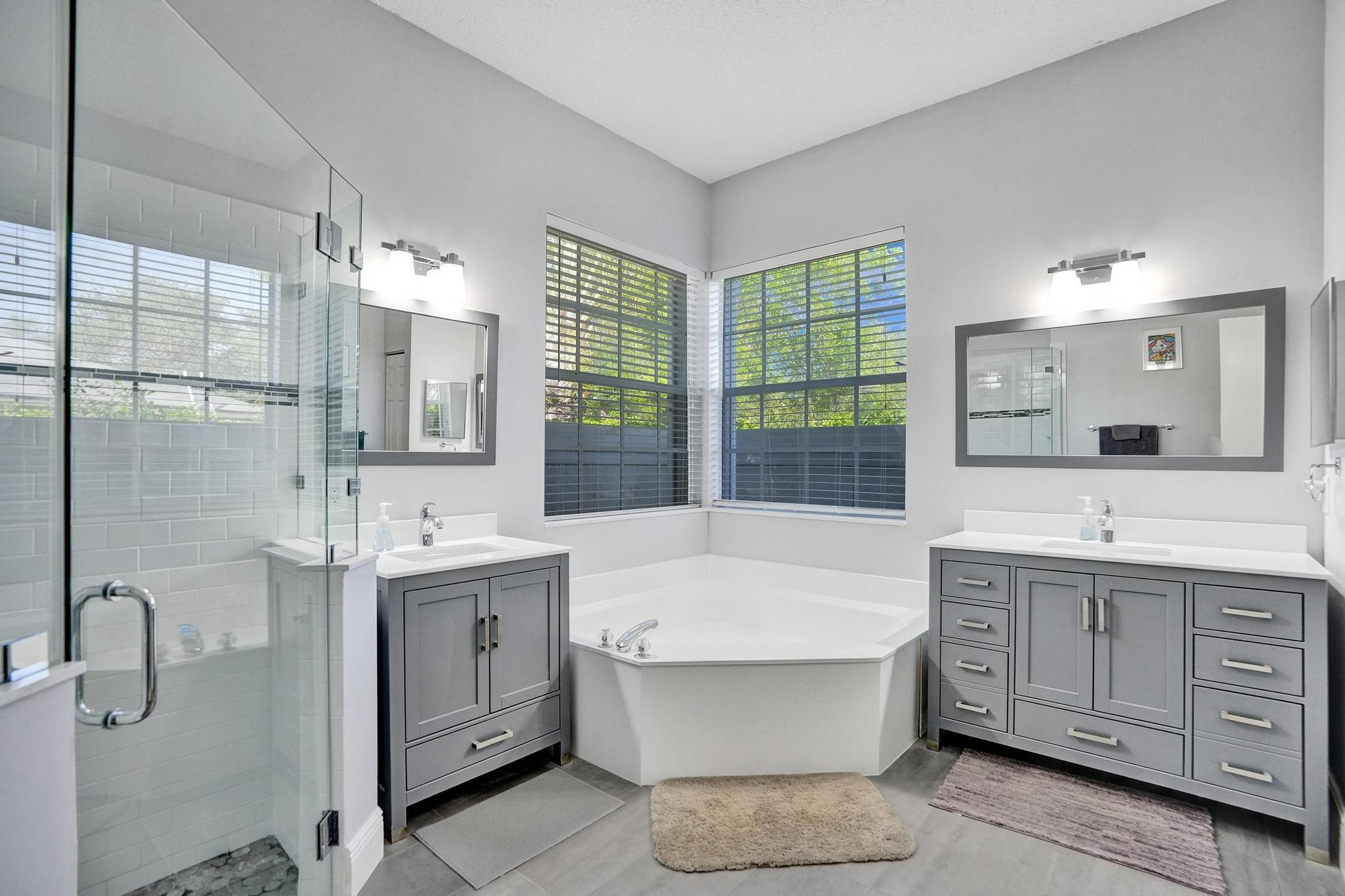 4952 NW 110TH TER