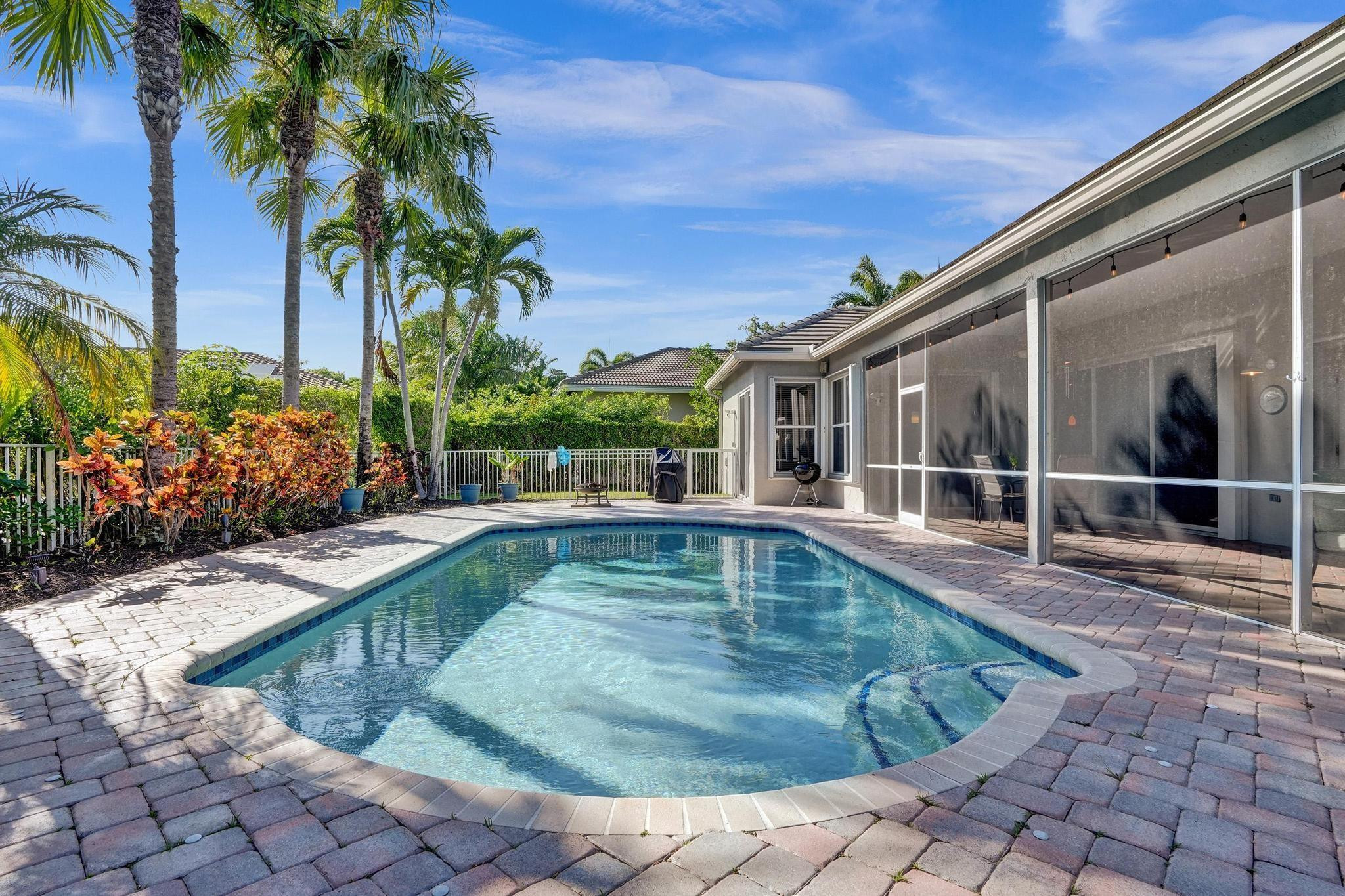 4952 NW 110TH TER