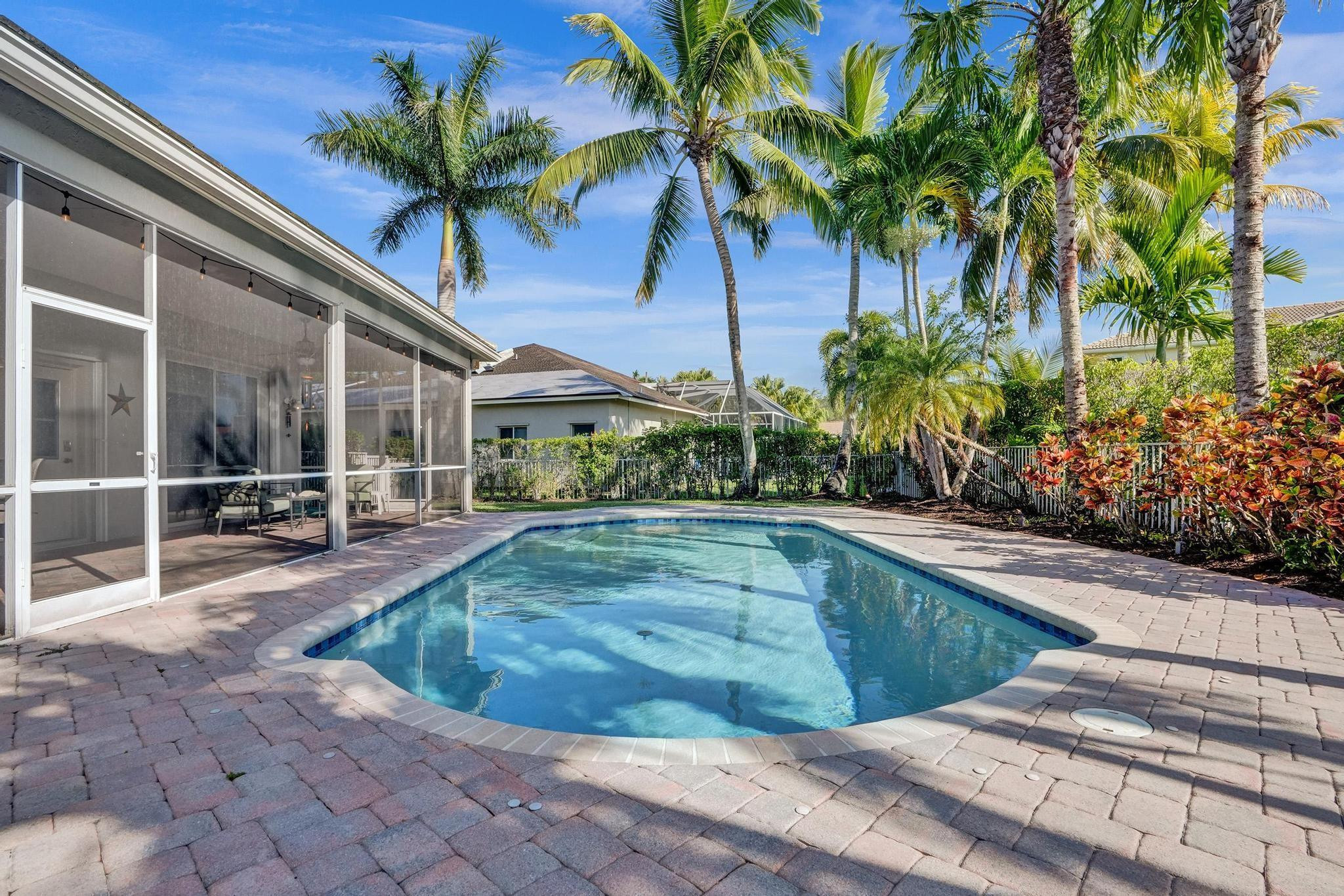 4952 NW 110TH TER