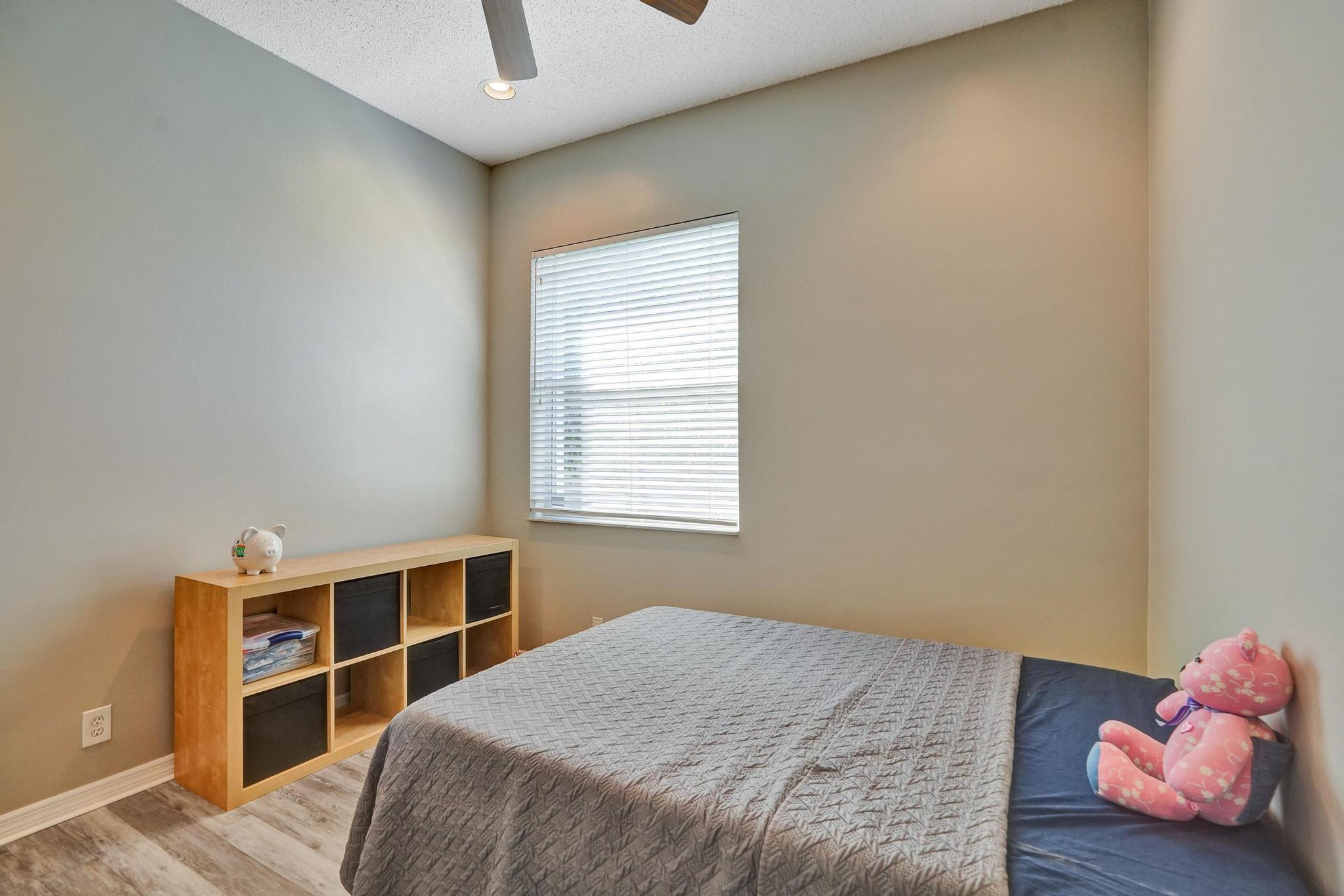 4952 NW 110TH TER