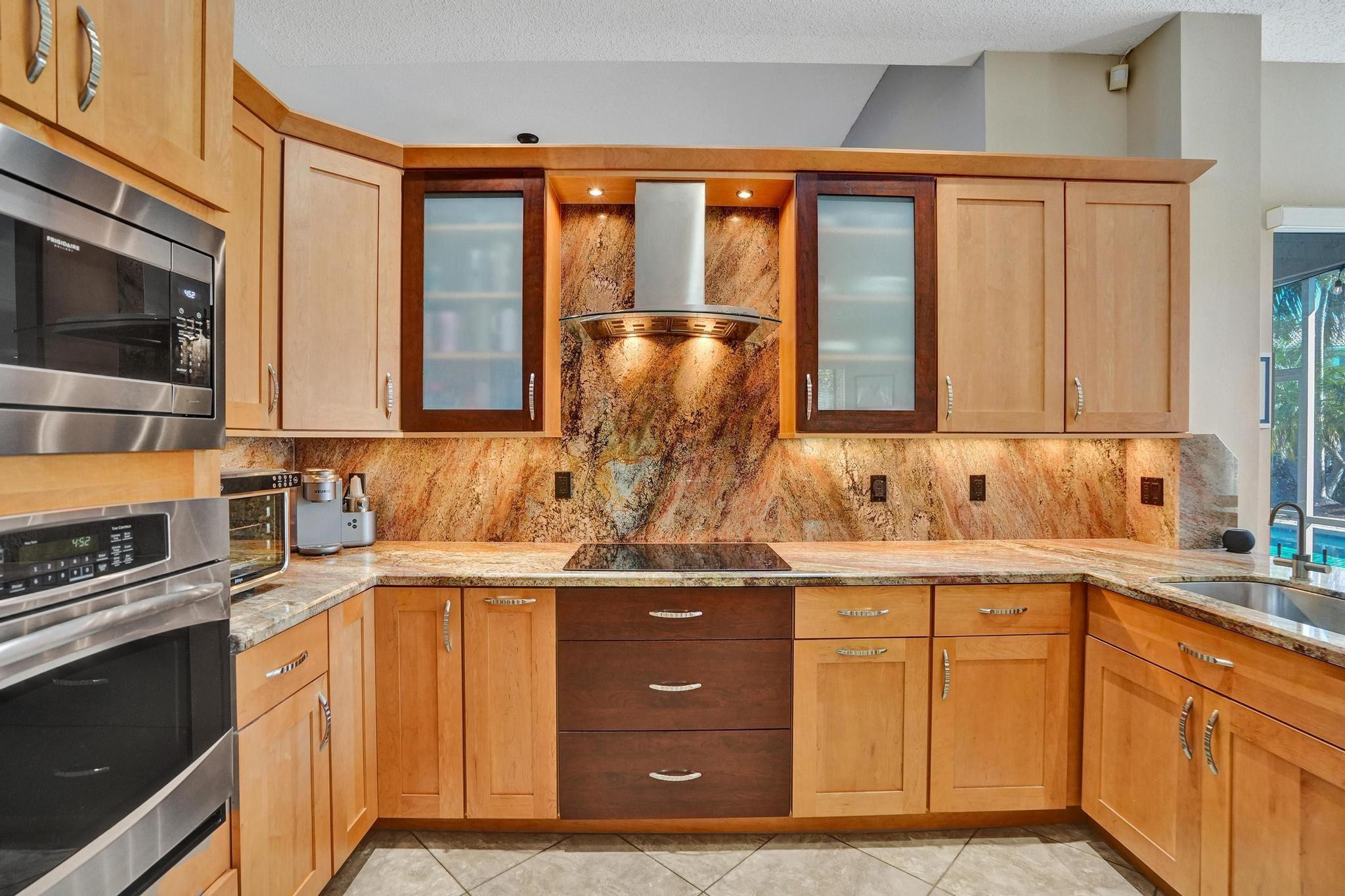 4952 NW 110TH TER