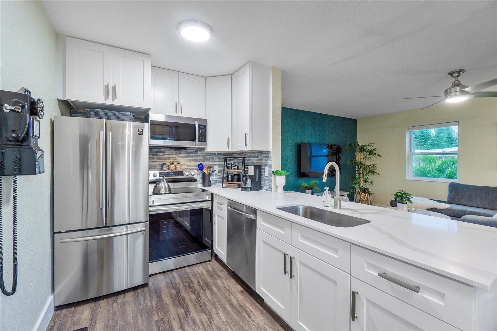 4351 NE 15th Ter