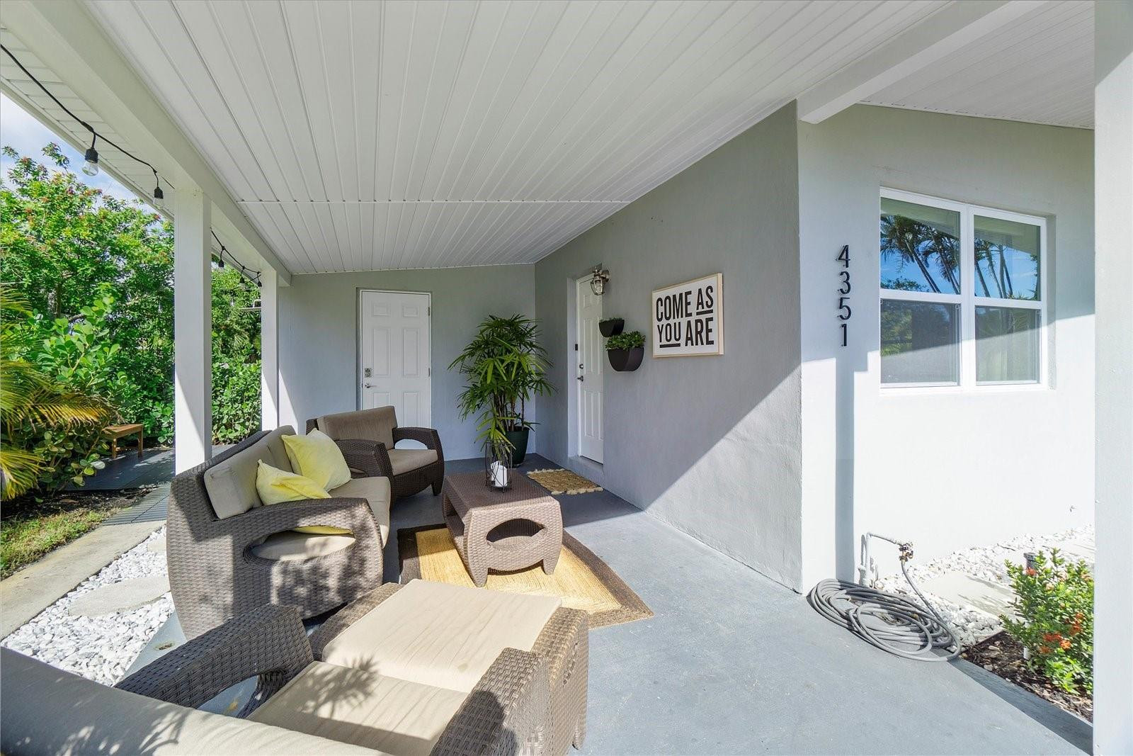 4351 NE 15th Ter