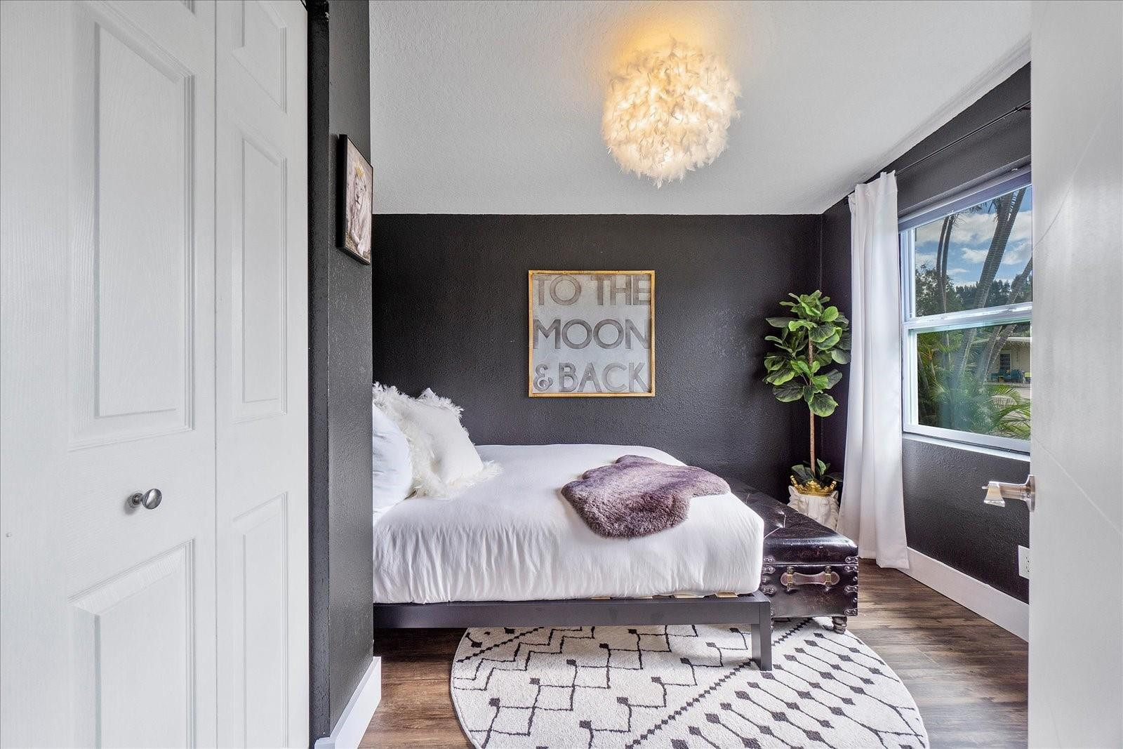 4351 NE 15th Ter