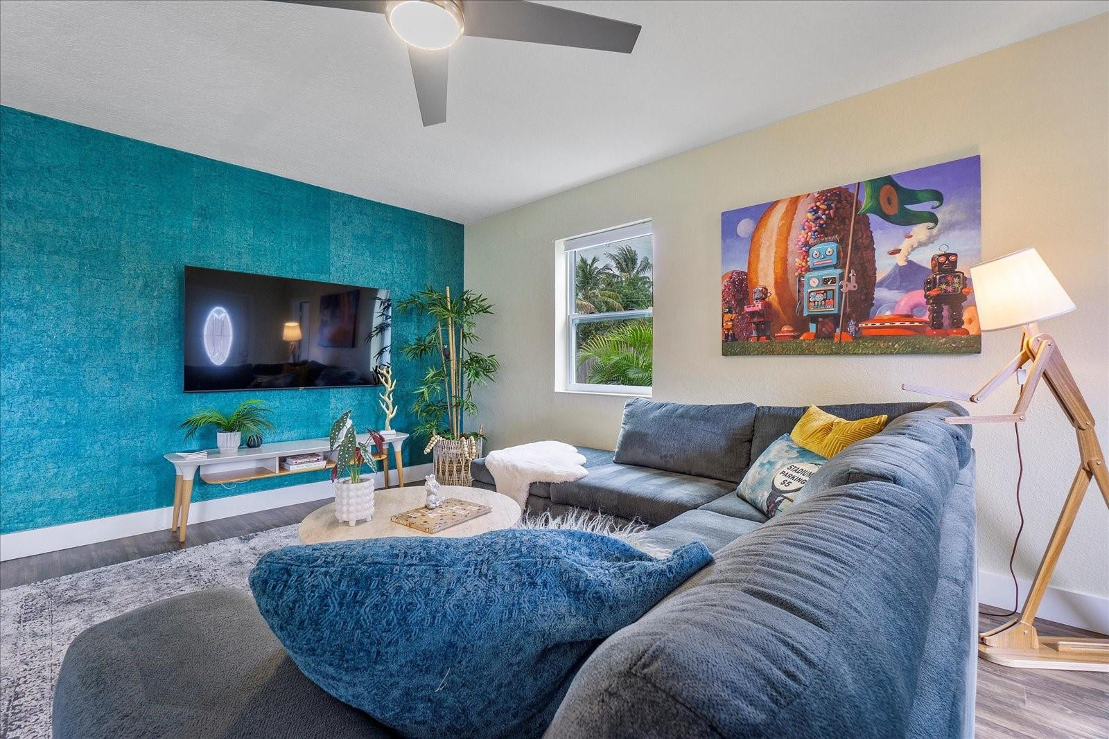 4351 NE 15th Ter