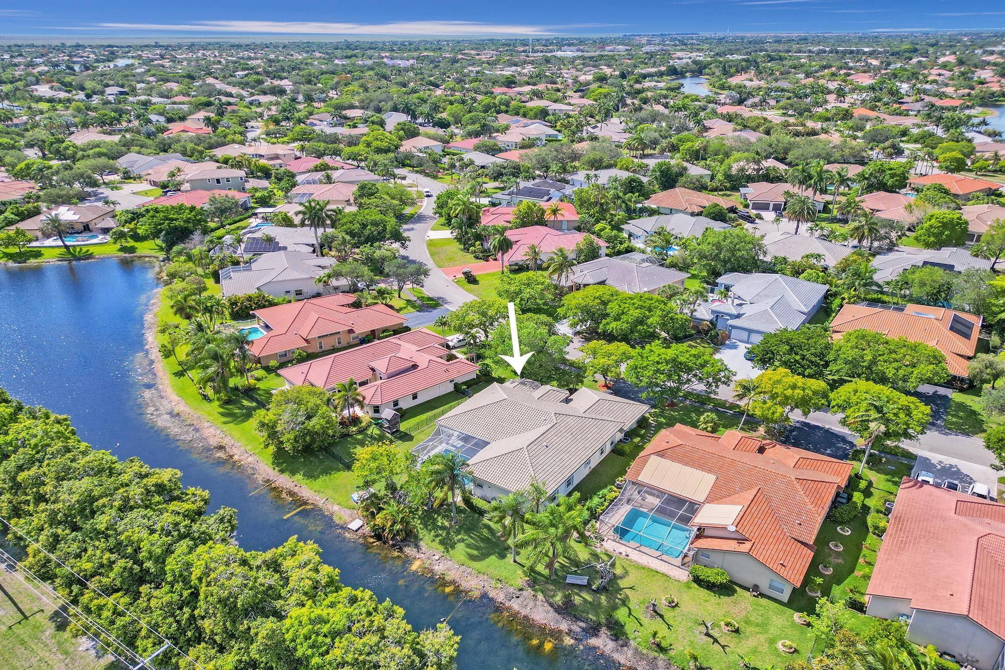 4863 Kensington Cir