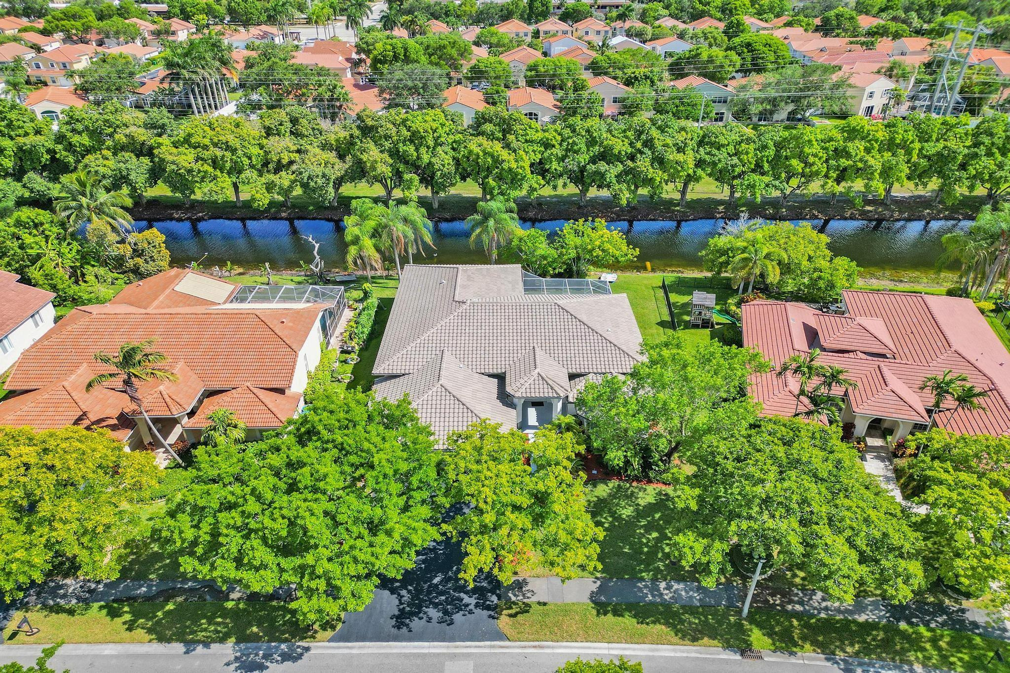 4863 Kensington Cir
