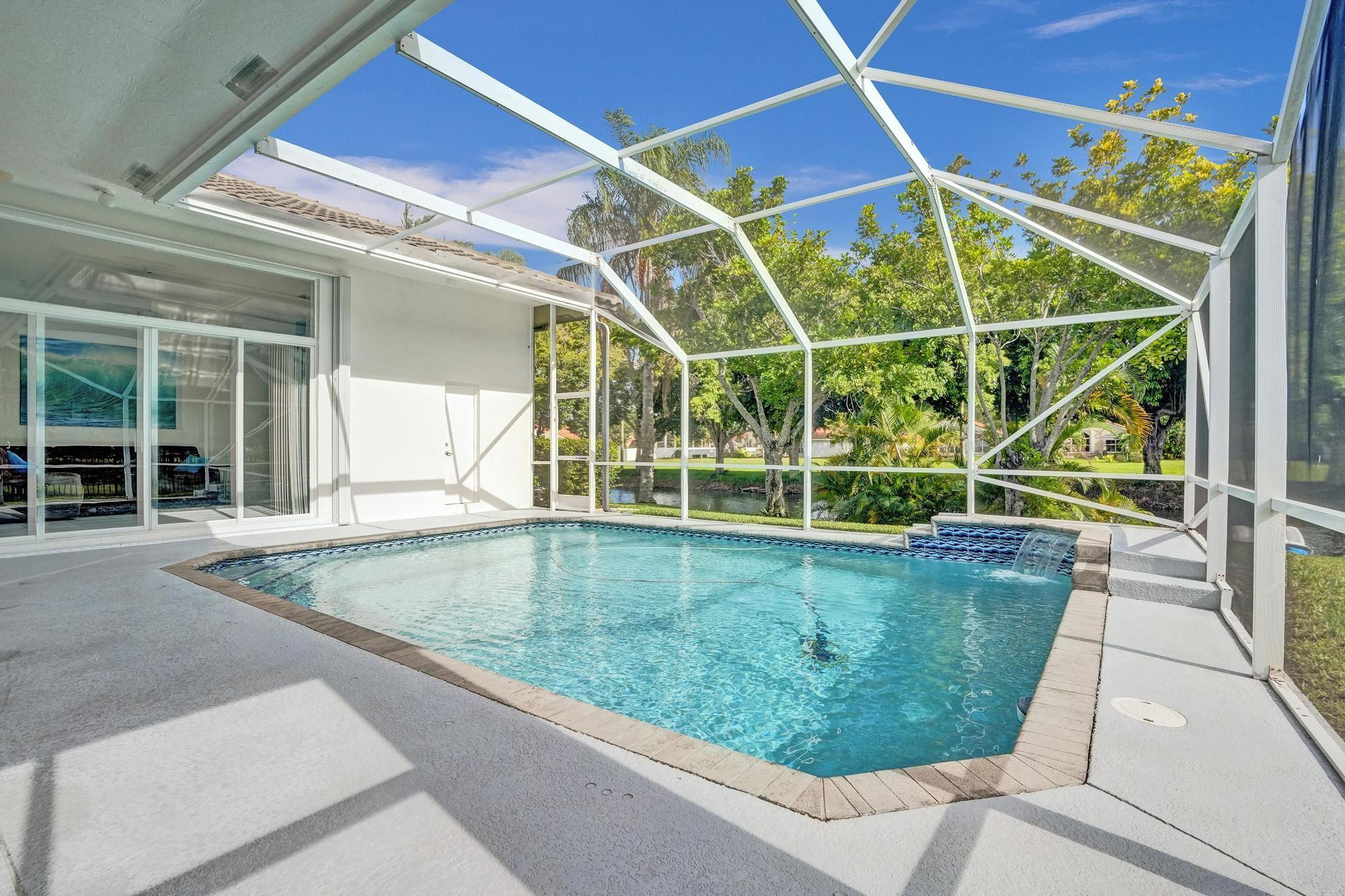 4863 Kensington Cir