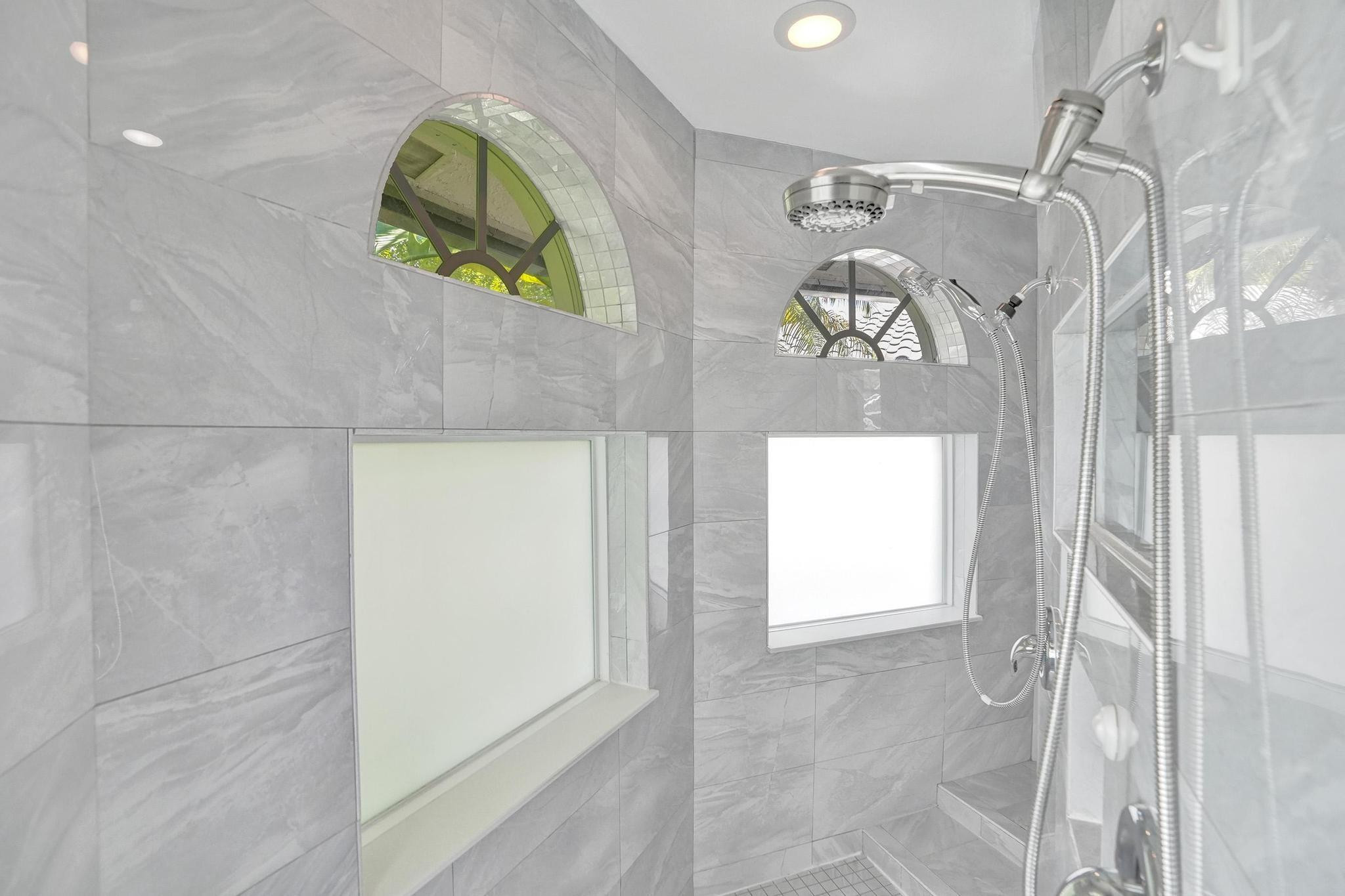 4863 Kensington Cir