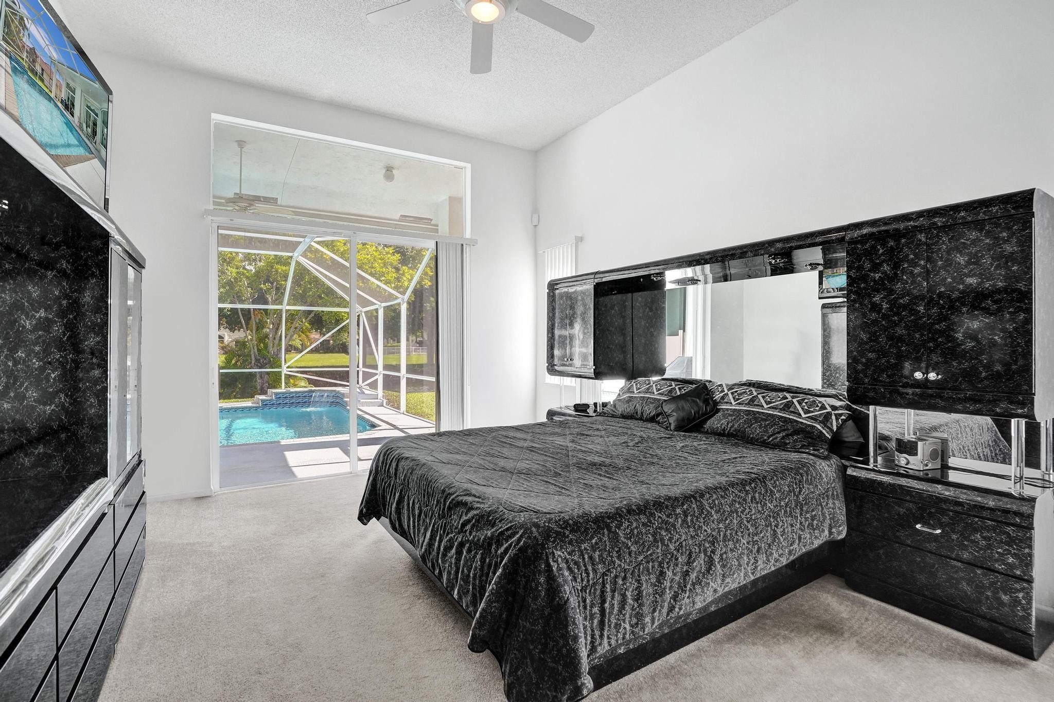 4863 Kensington Cir