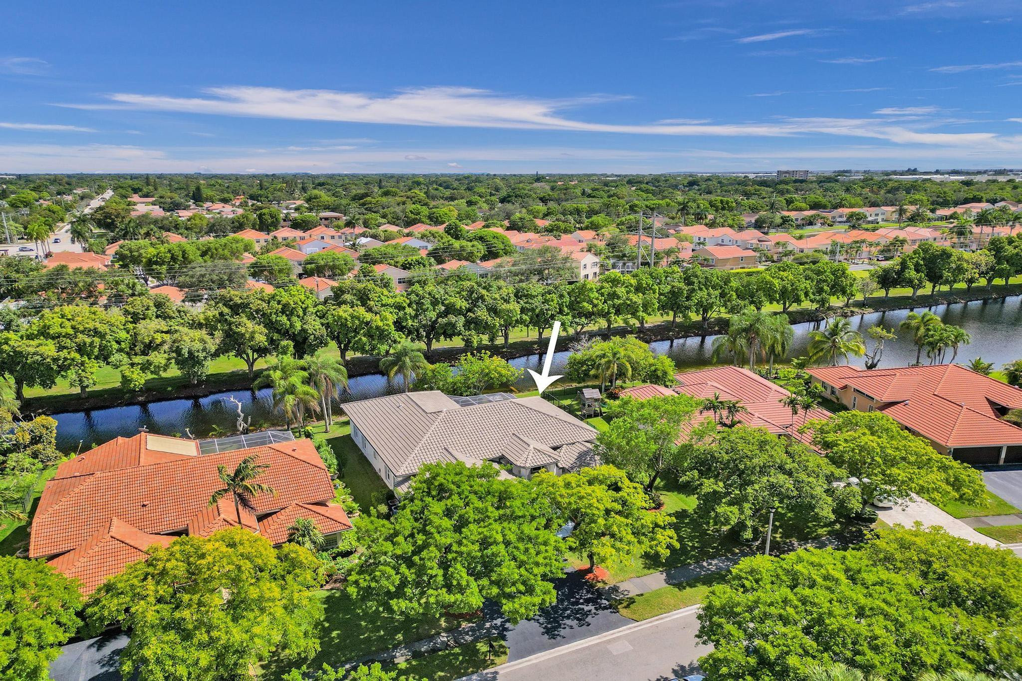 4863 Kensington Cir