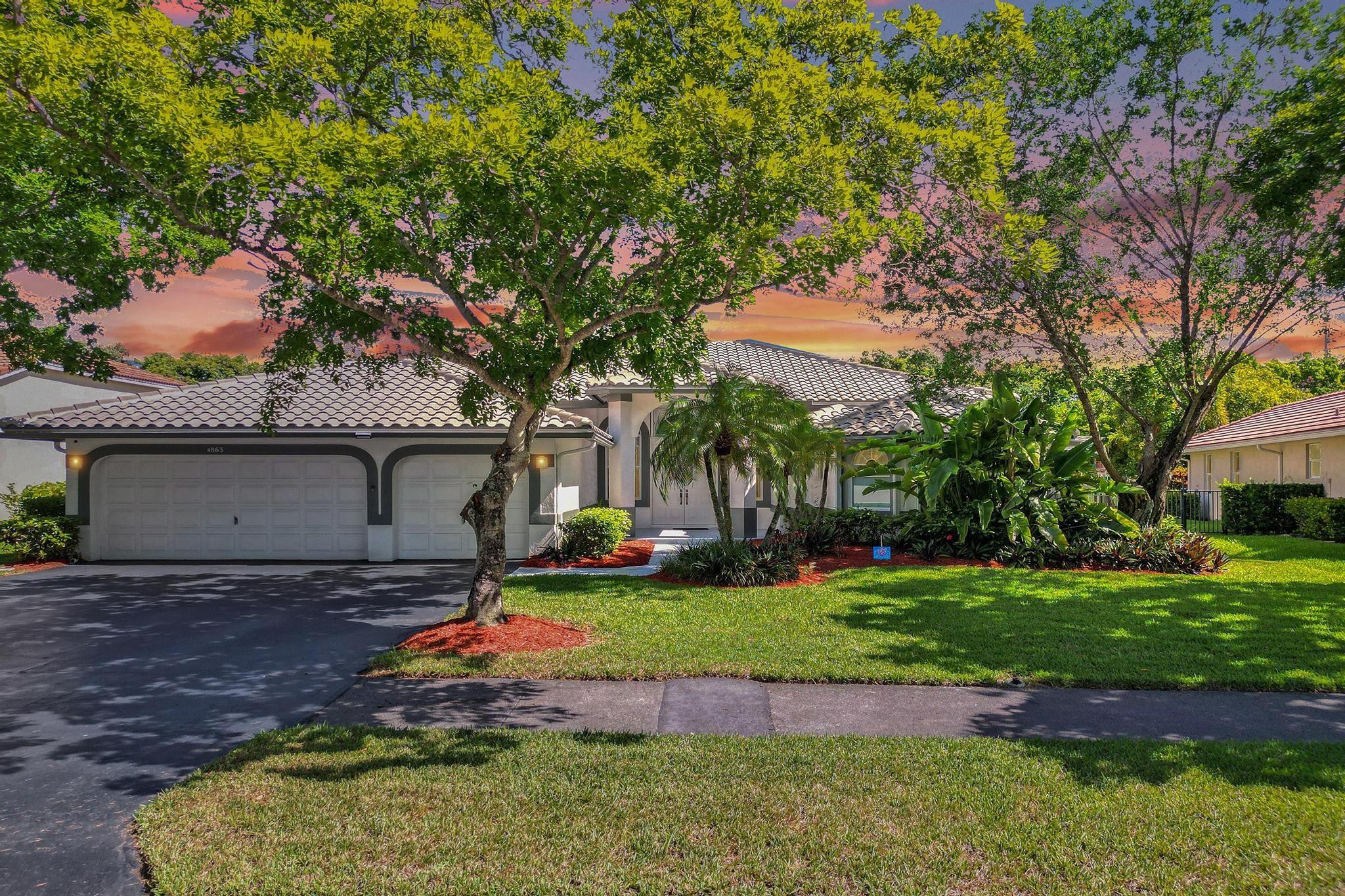 4863 Kensington Cir