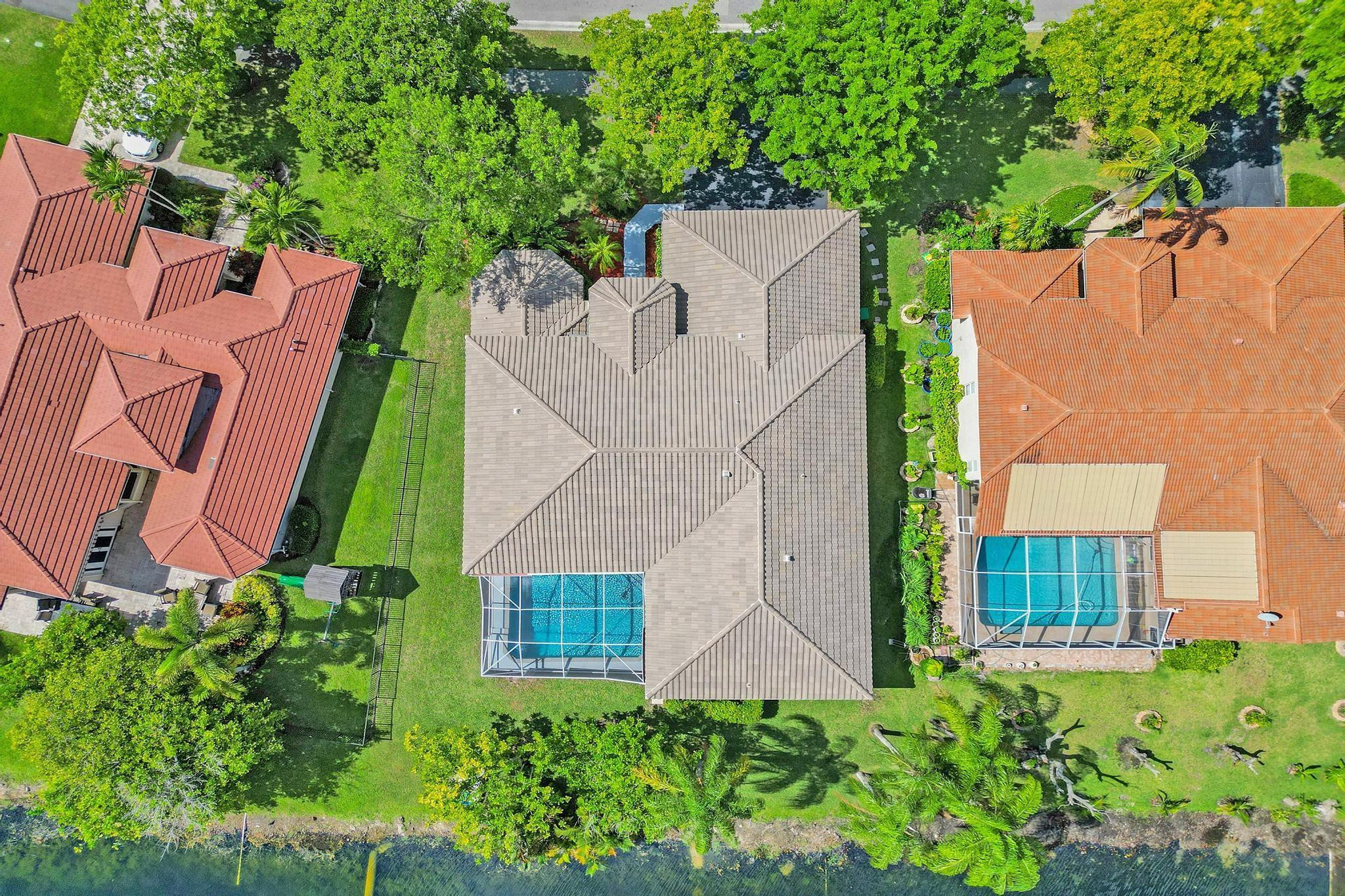 4863 Kensington Cir