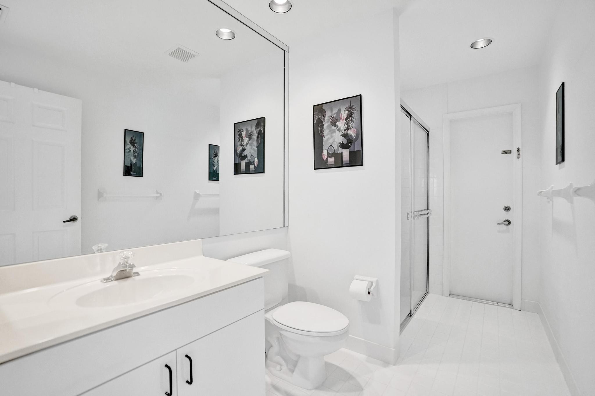 4863 Kensington Cir