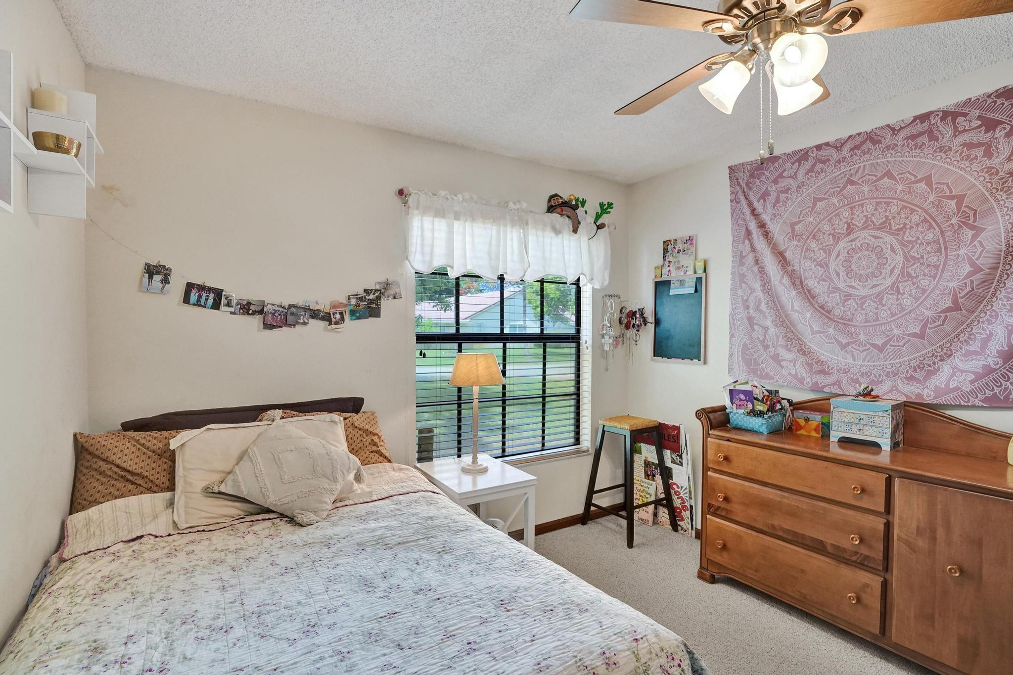 4961 NW 85th Rd