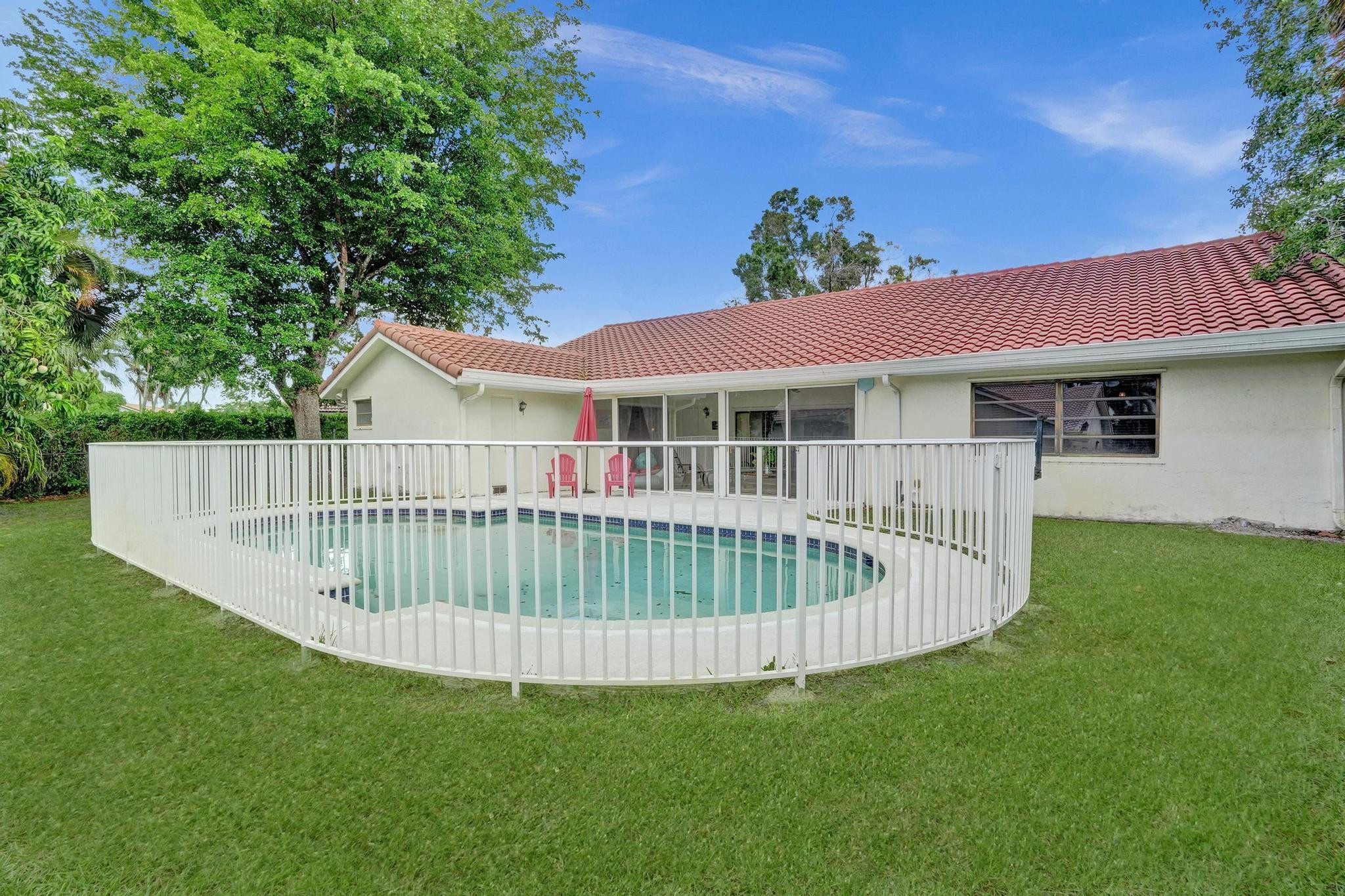 4961 NW 85th Rd
