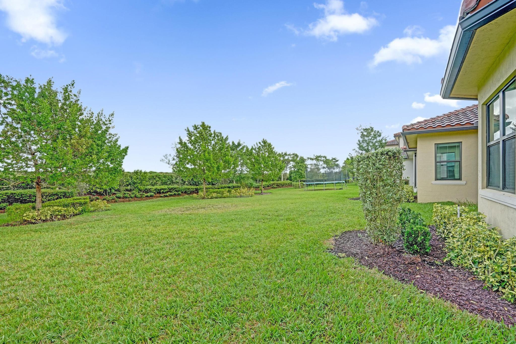 12855 Bayside Ct