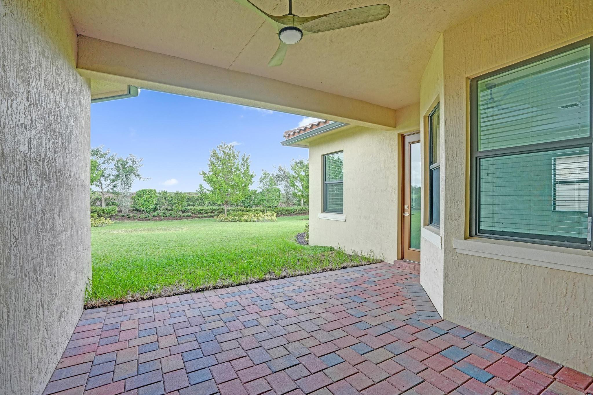 12855 Bayside Ct