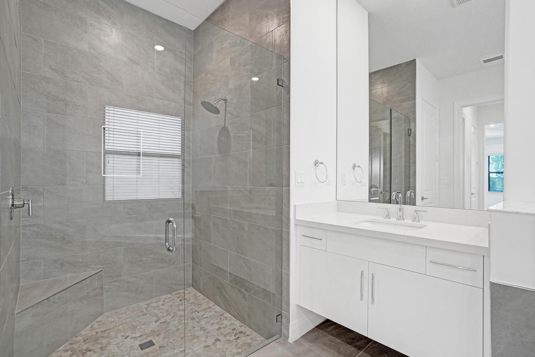 12855 Bayside Ct
