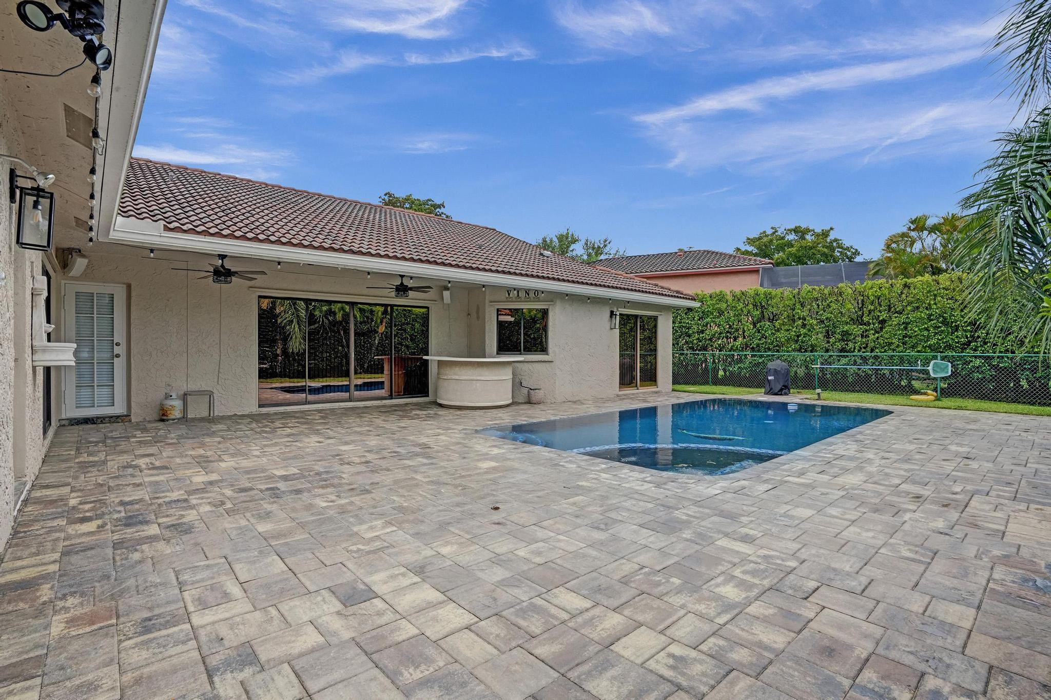5426 NW 61st Ave