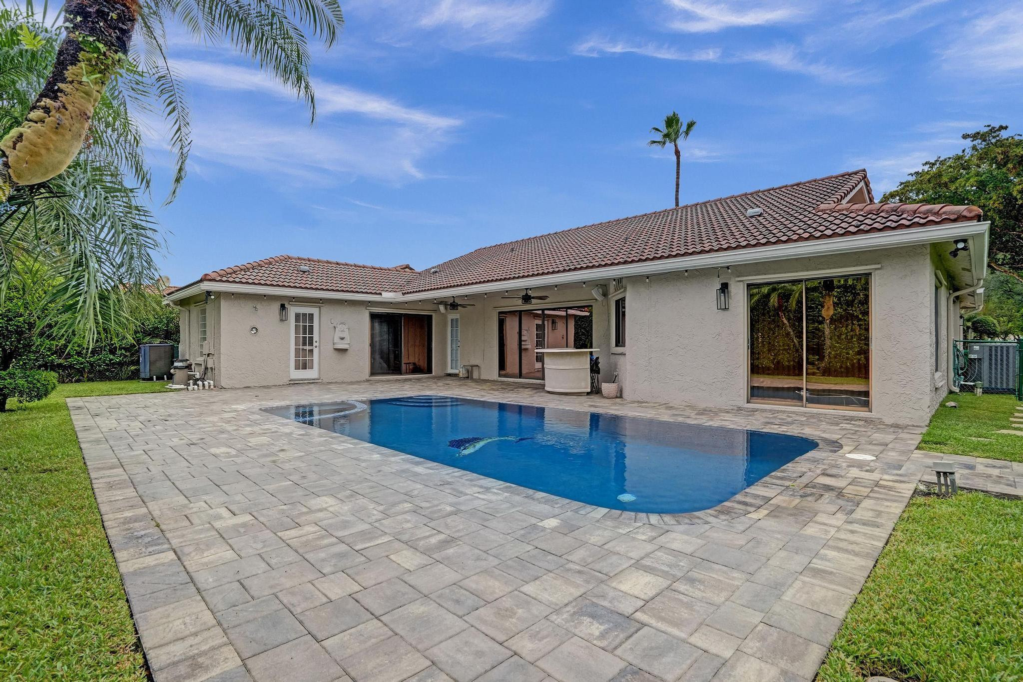 5426 NW 61st Ave