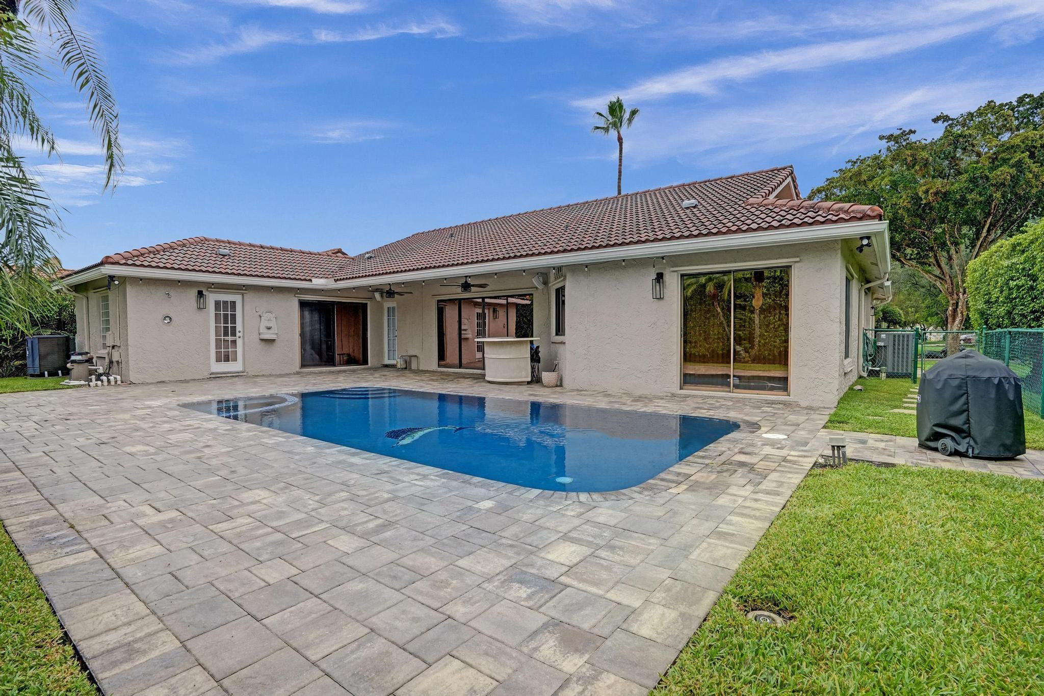 5426 NW 61st Ave