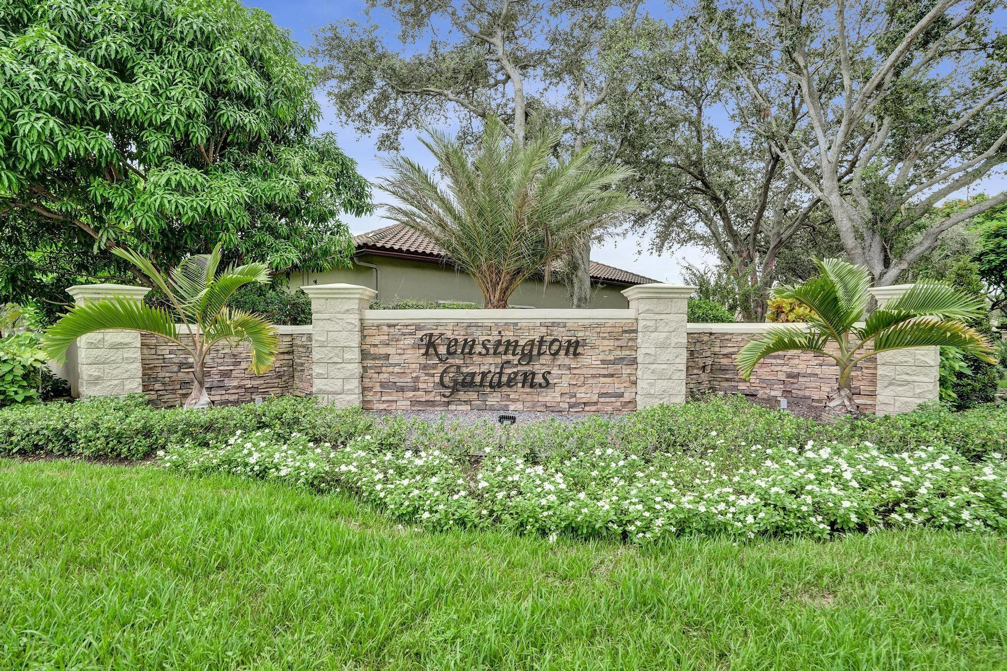 4942 NW 107th Ave