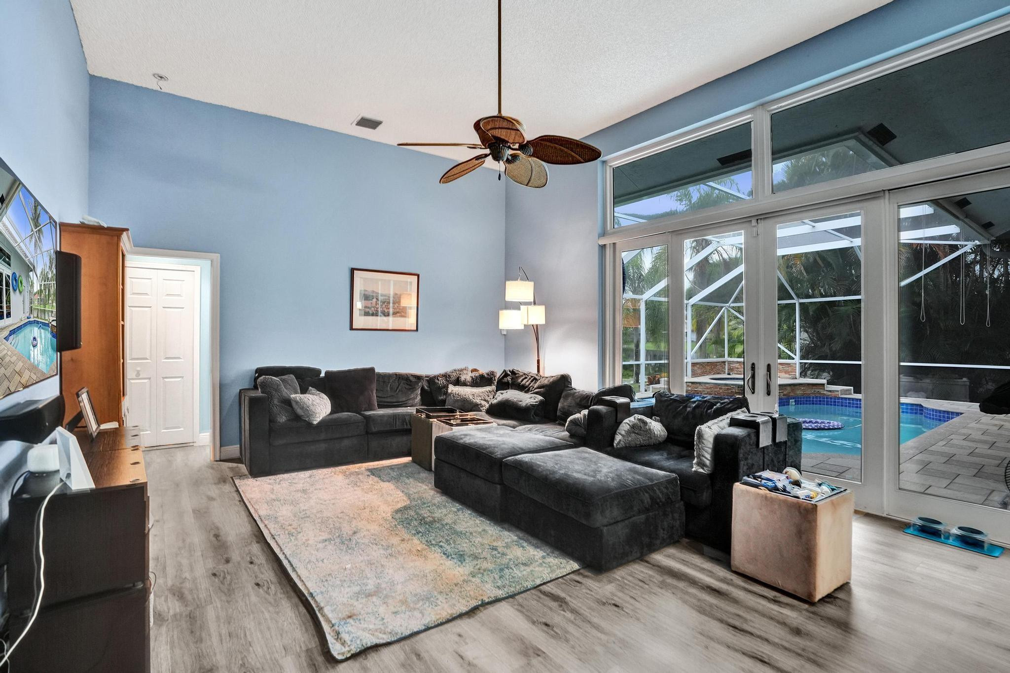 4942 NW 107th Ave