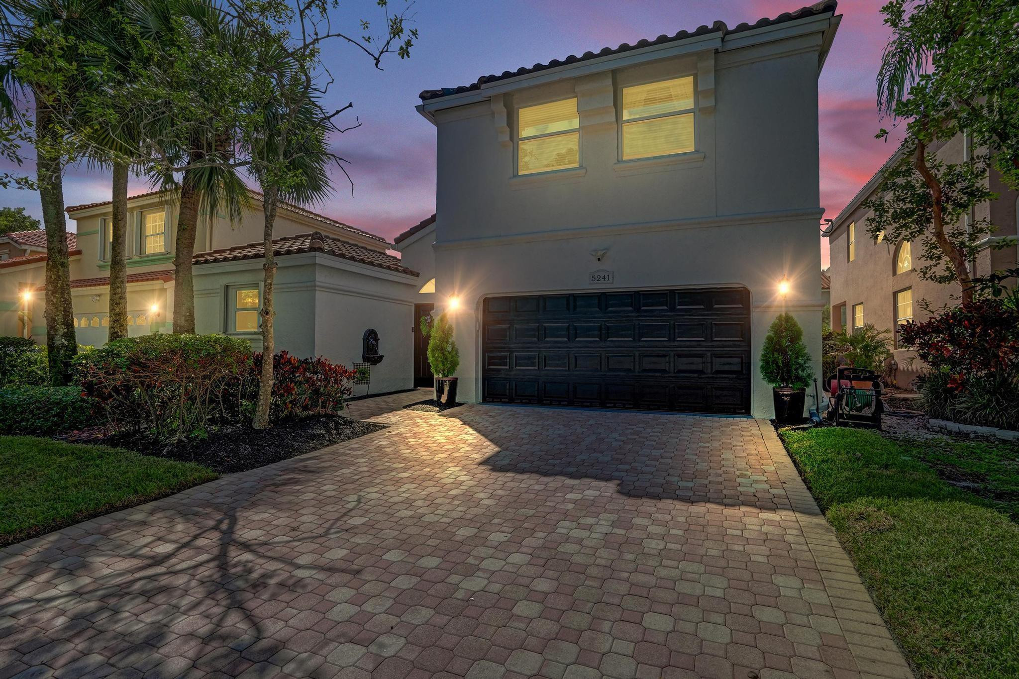 5241 NW 106th Dr