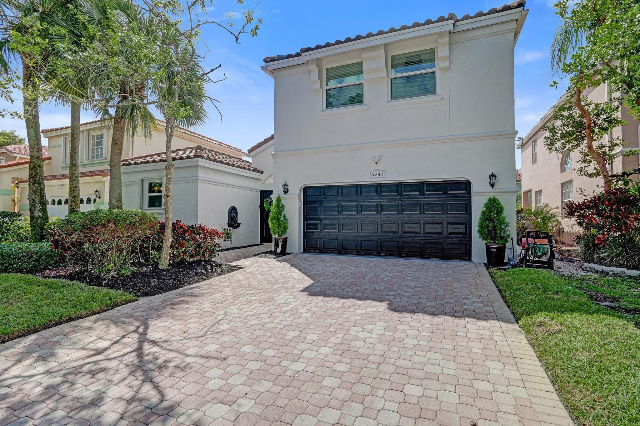 5241 NW 106th Dr