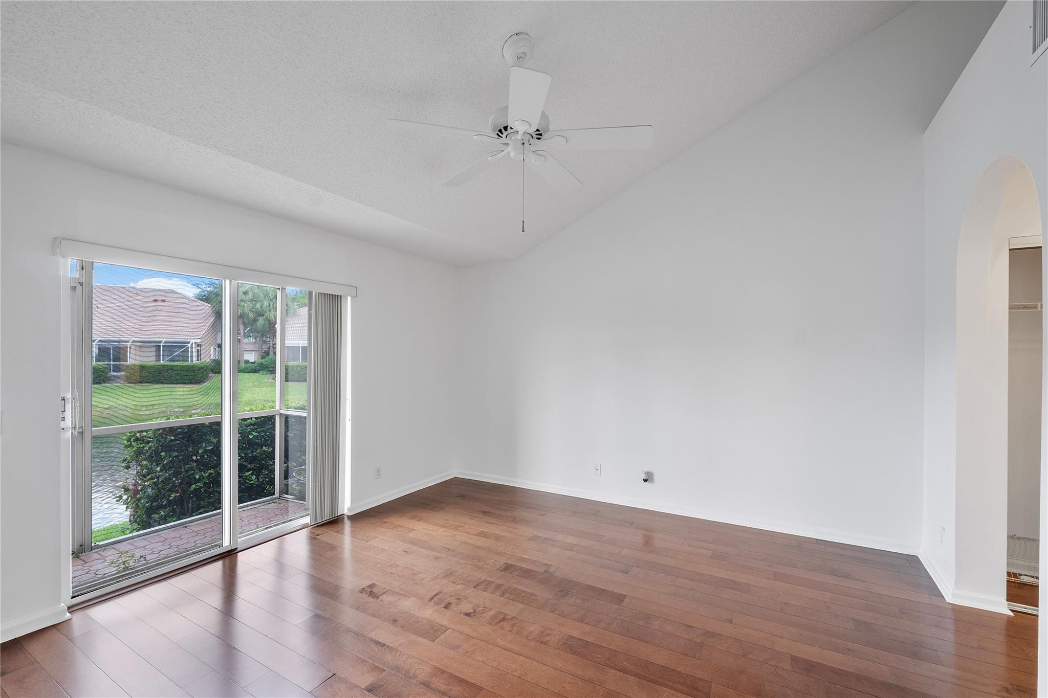 7342 NW 62nd Ter