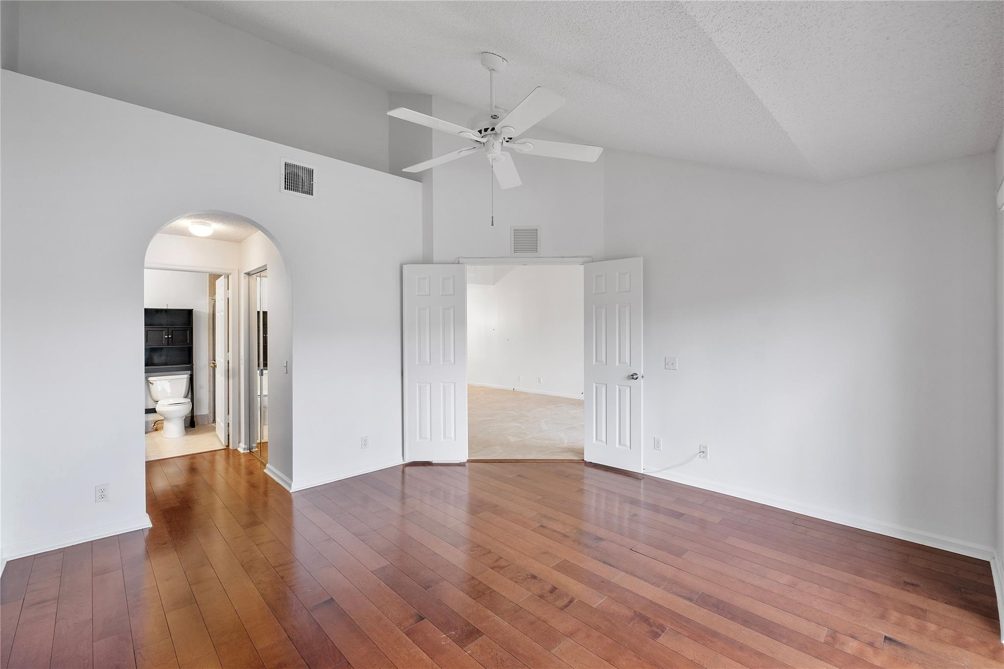7342 NW 62nd Ter