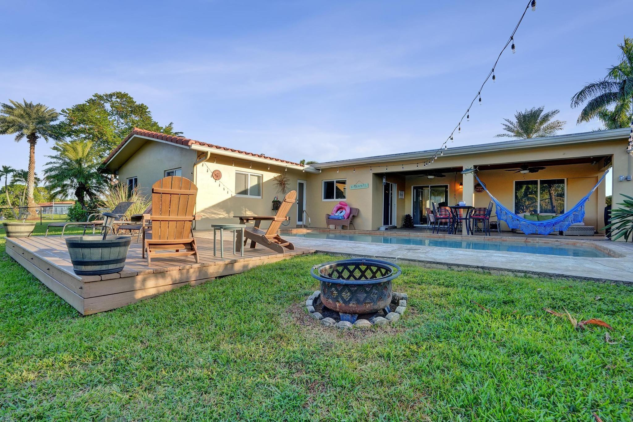 12131 NW 32nd Ct