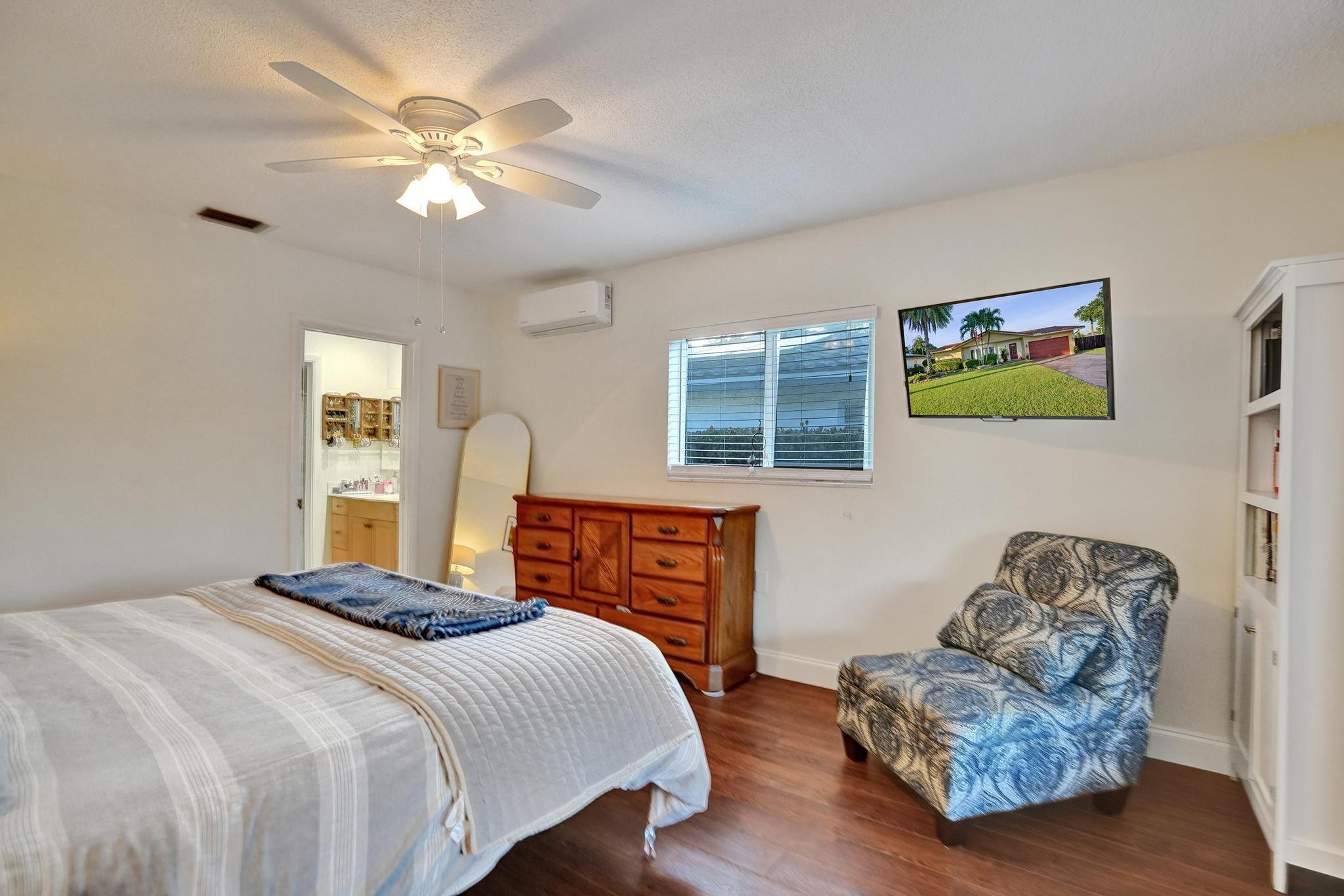 12131 NW 32nd Ct
