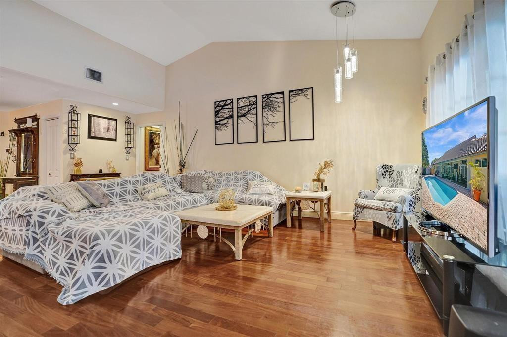 9924 NW 3rd Place, Coral Springs