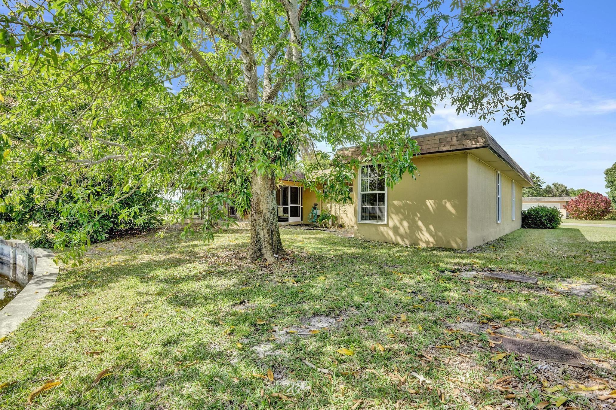 7018 NW 64th Street