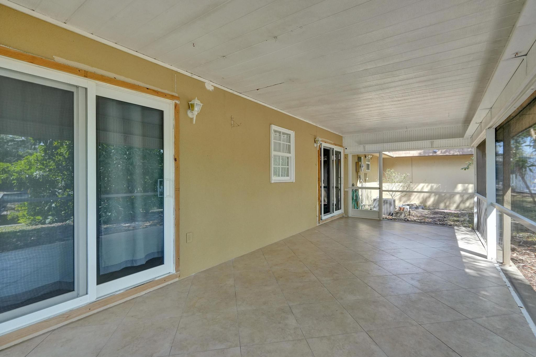7018 NW 64th Street