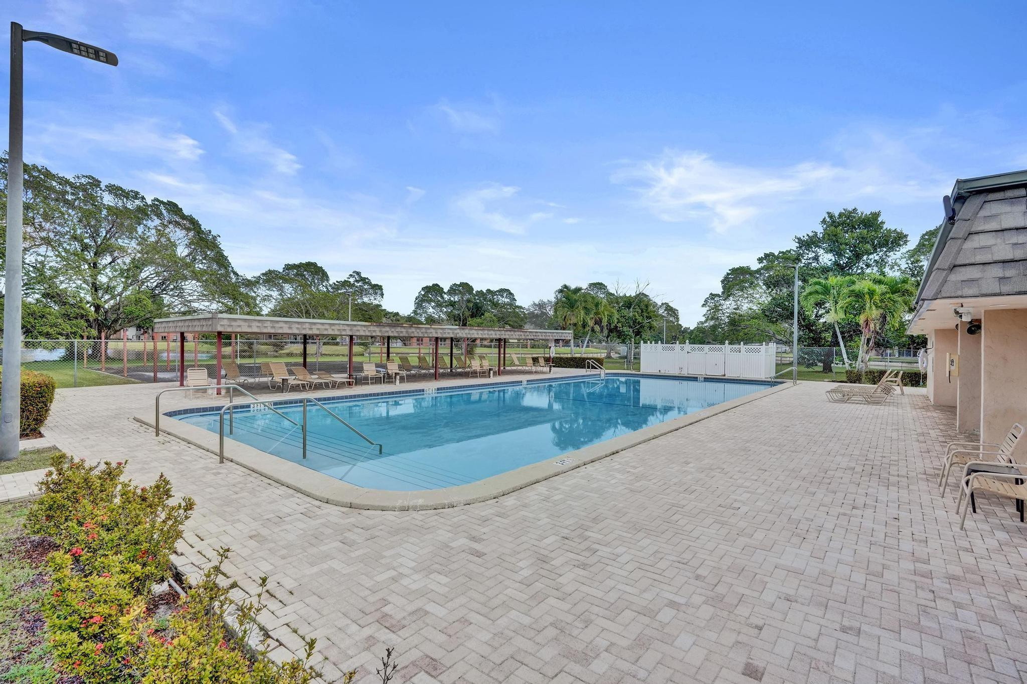 7018 NW 64th Street