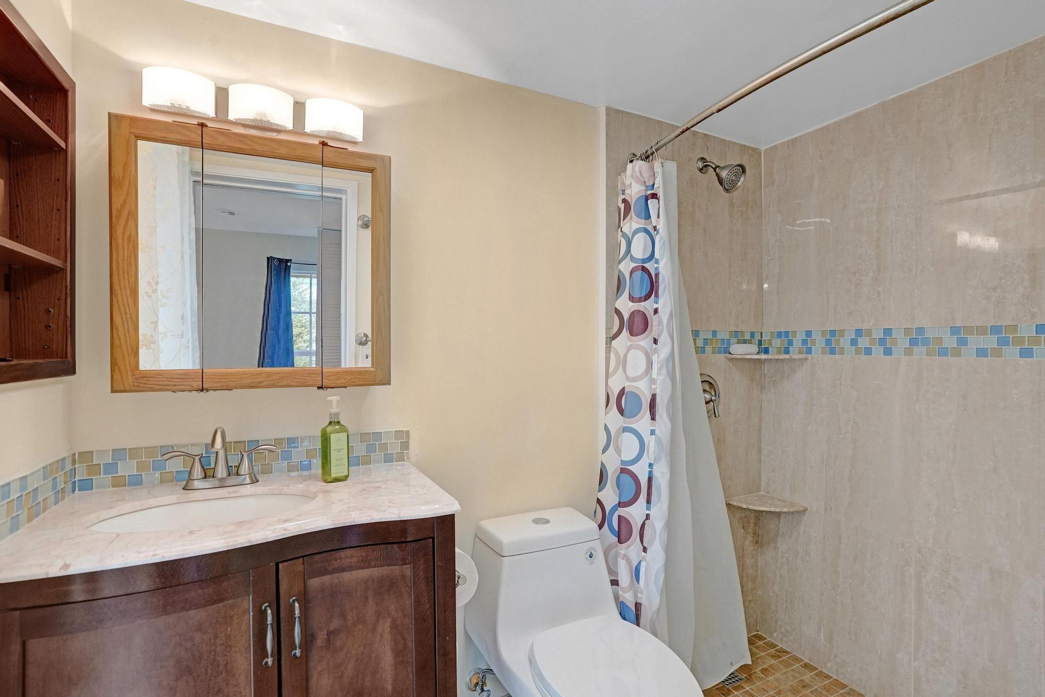 7018 NW 64th Street