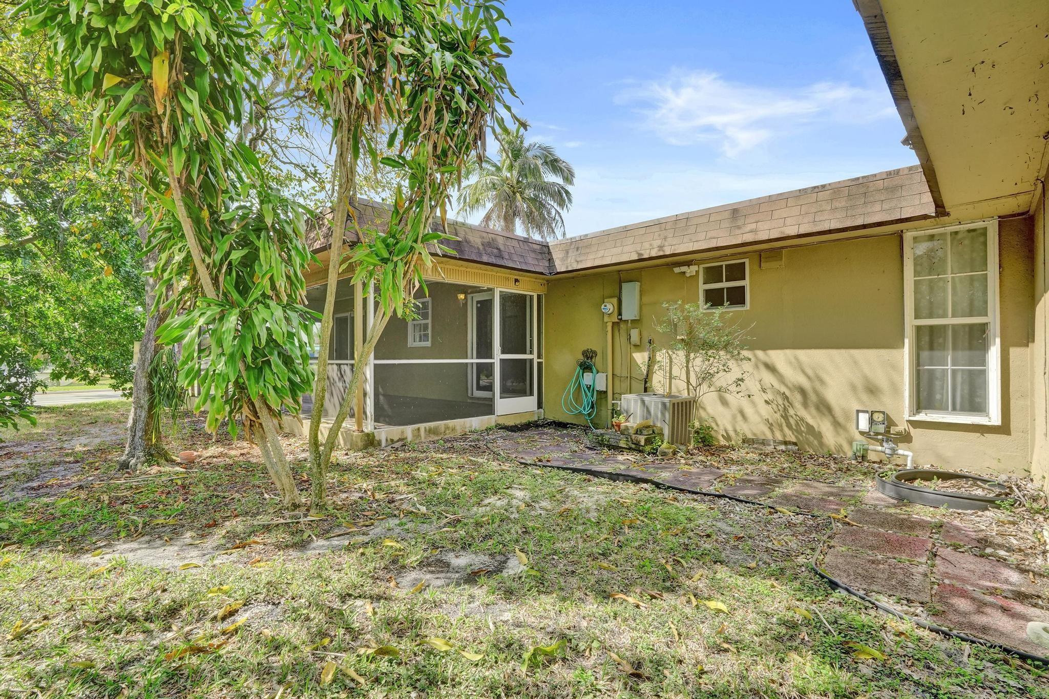 7018 NW 64th Street