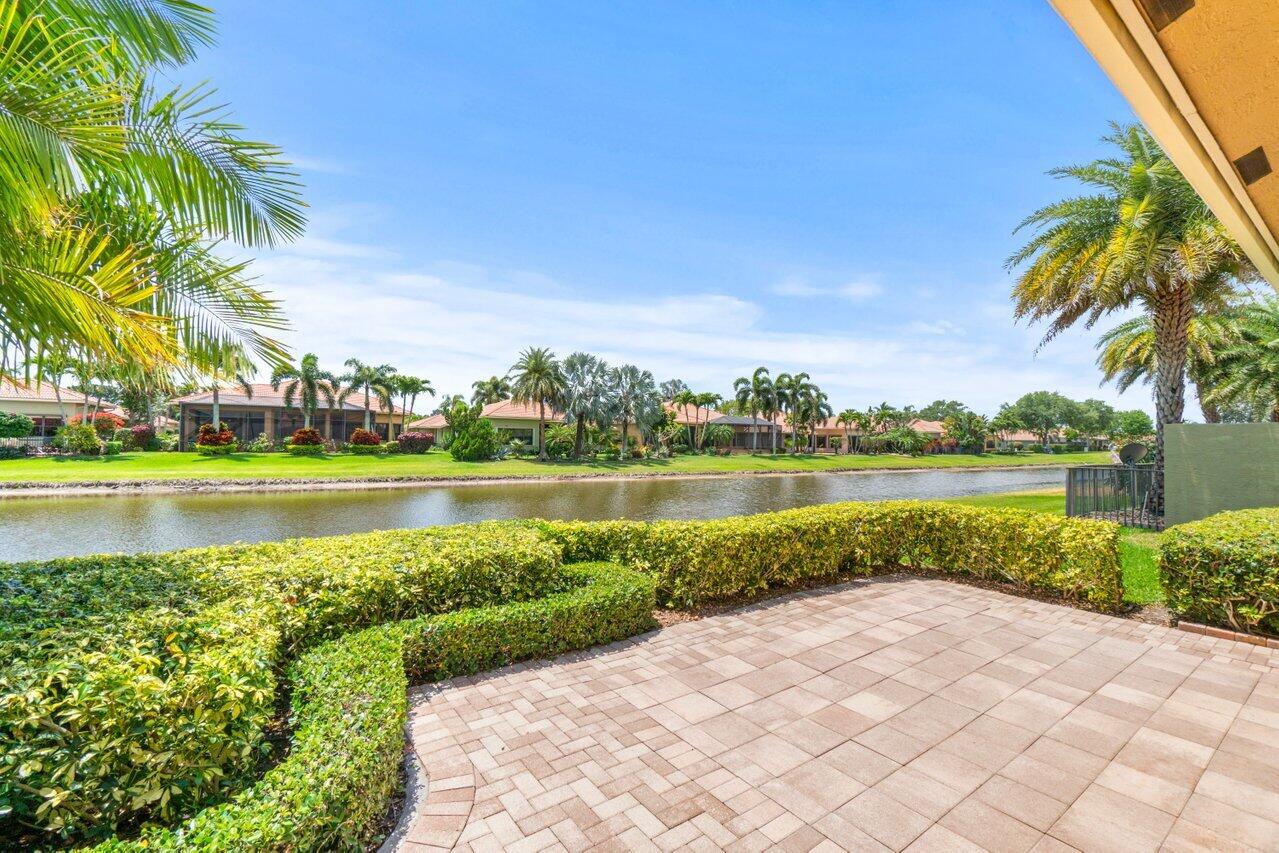 6927 Boscanni Drive