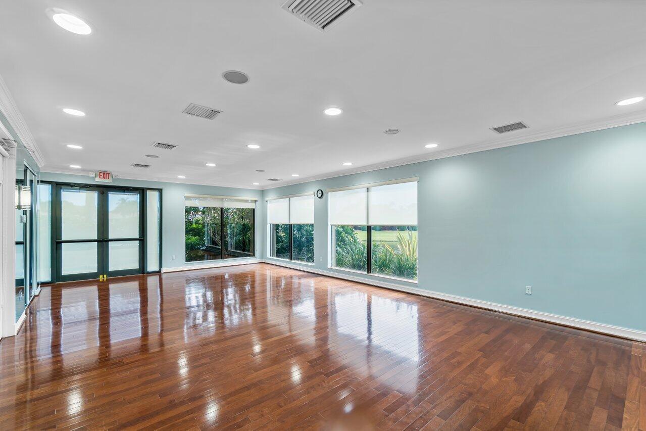 6927 Boscanni Drive