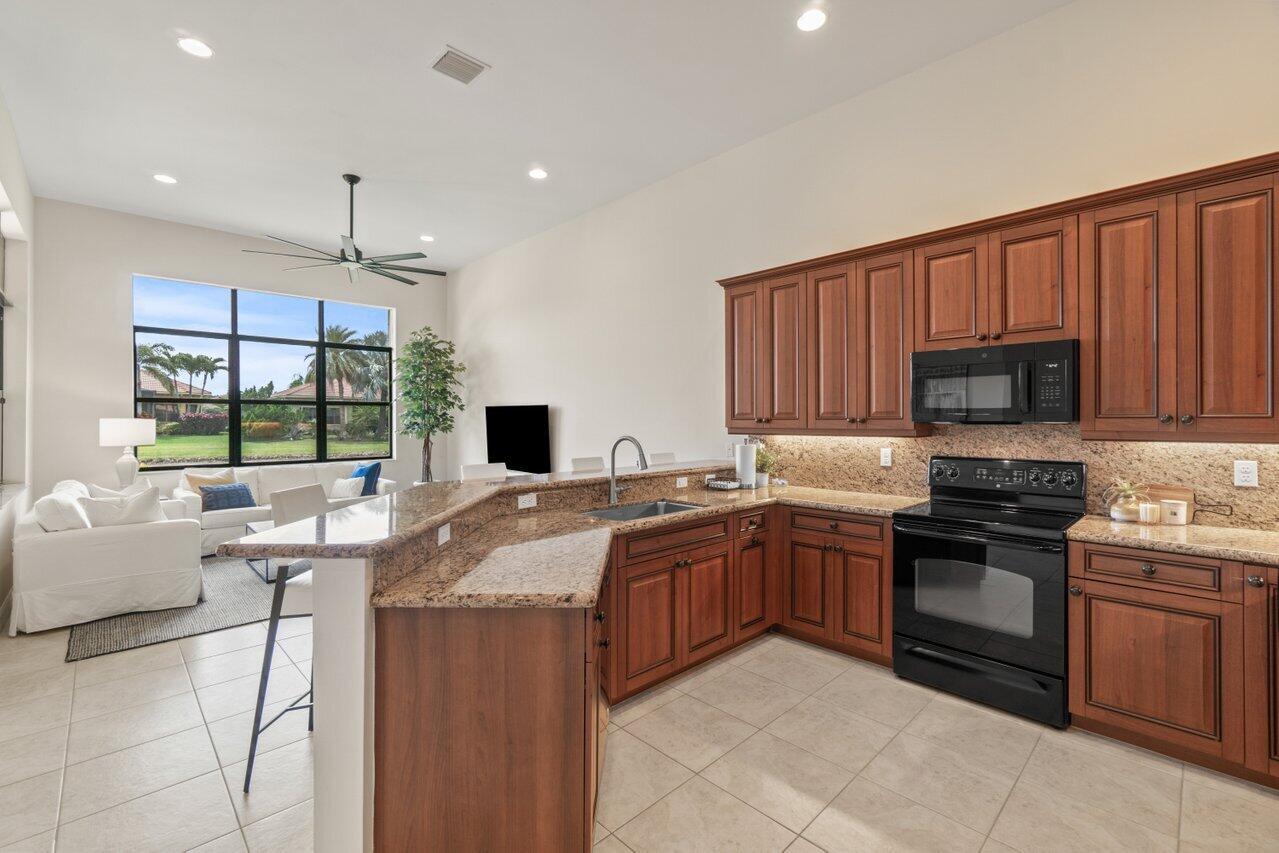 6927 Boscanni Drive