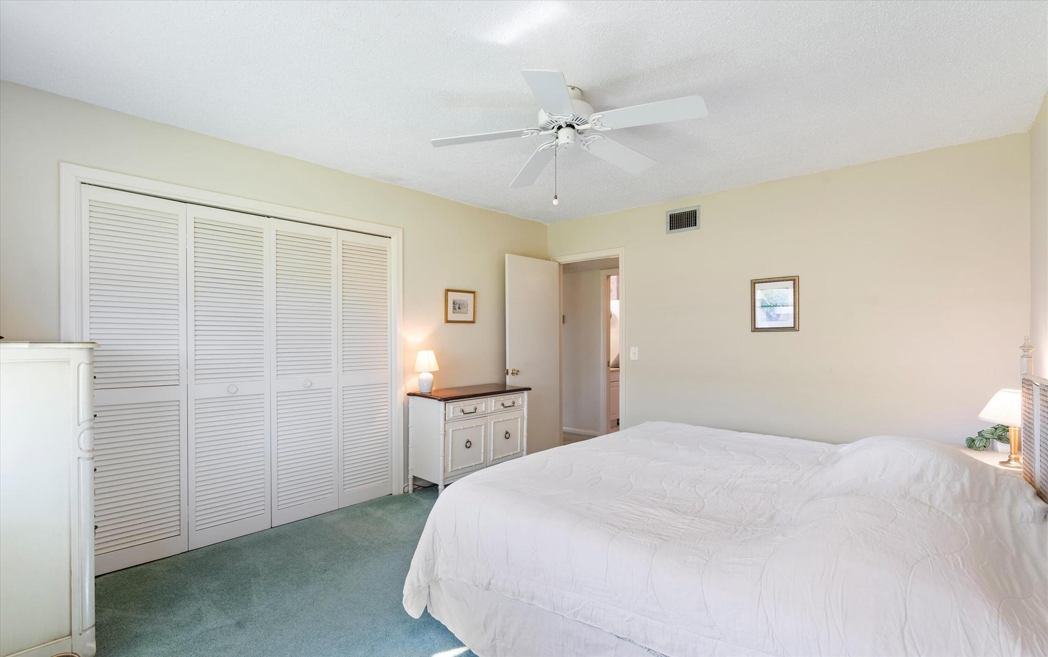 727 High Point Boulevard N D