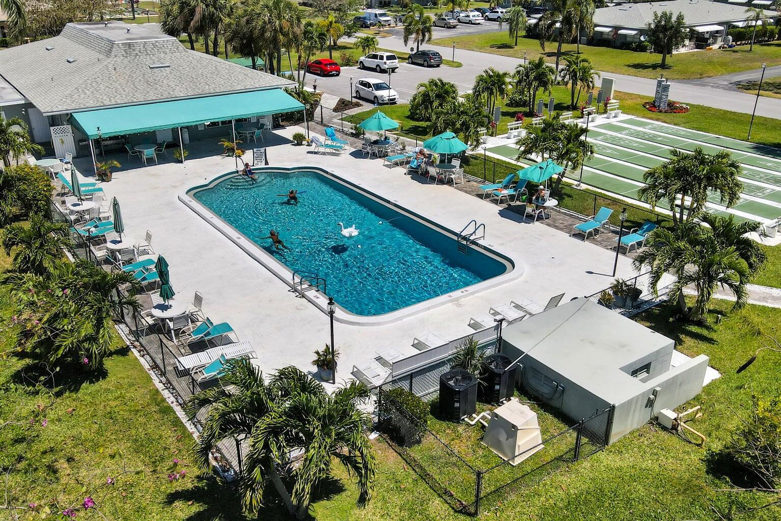 727 High Point Boulevard N D